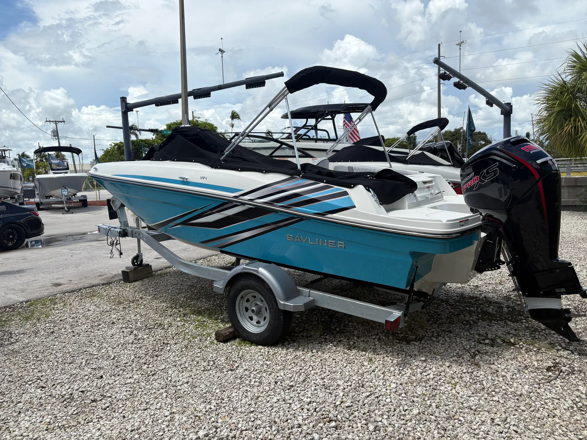 NEW LISTING!!! BRAND NEW 2024 Bayliner VR4! - The Perfect Day Boat