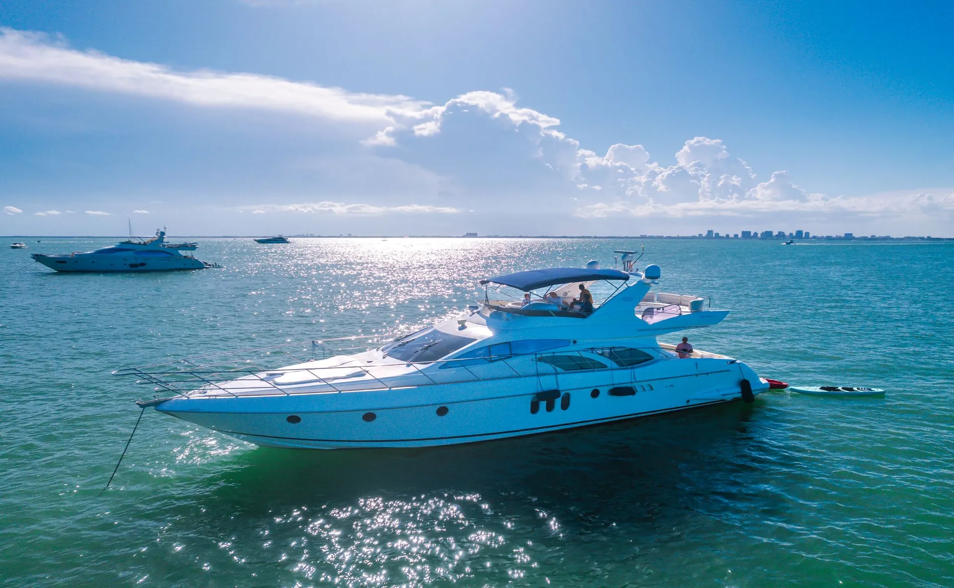 Luxury Azimut 62' Yacht
