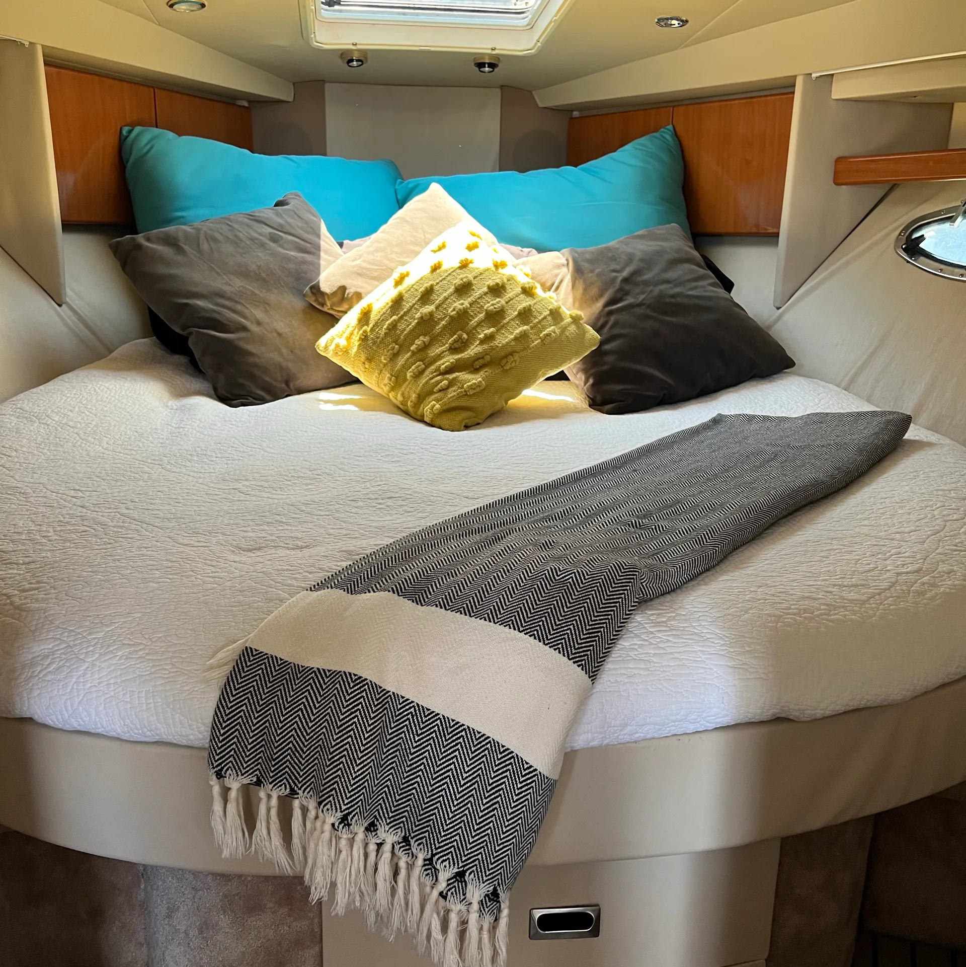 48' Luxury Yacht - Harbor Cruise - Catalina Island