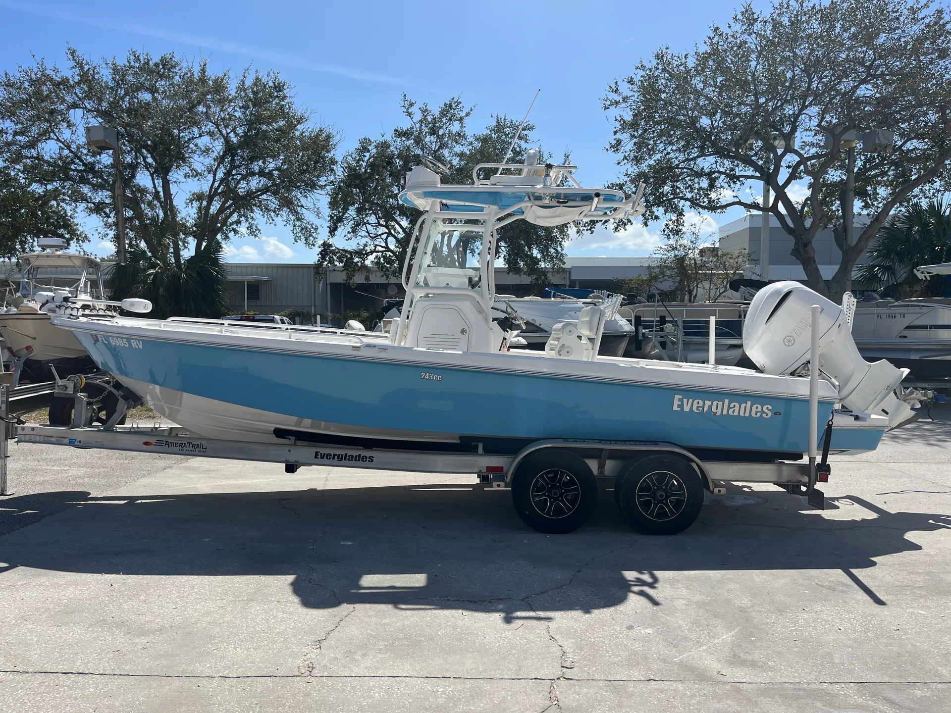 Luxury Fishing & Sandbar Adventures aboard the Everglades w Captain