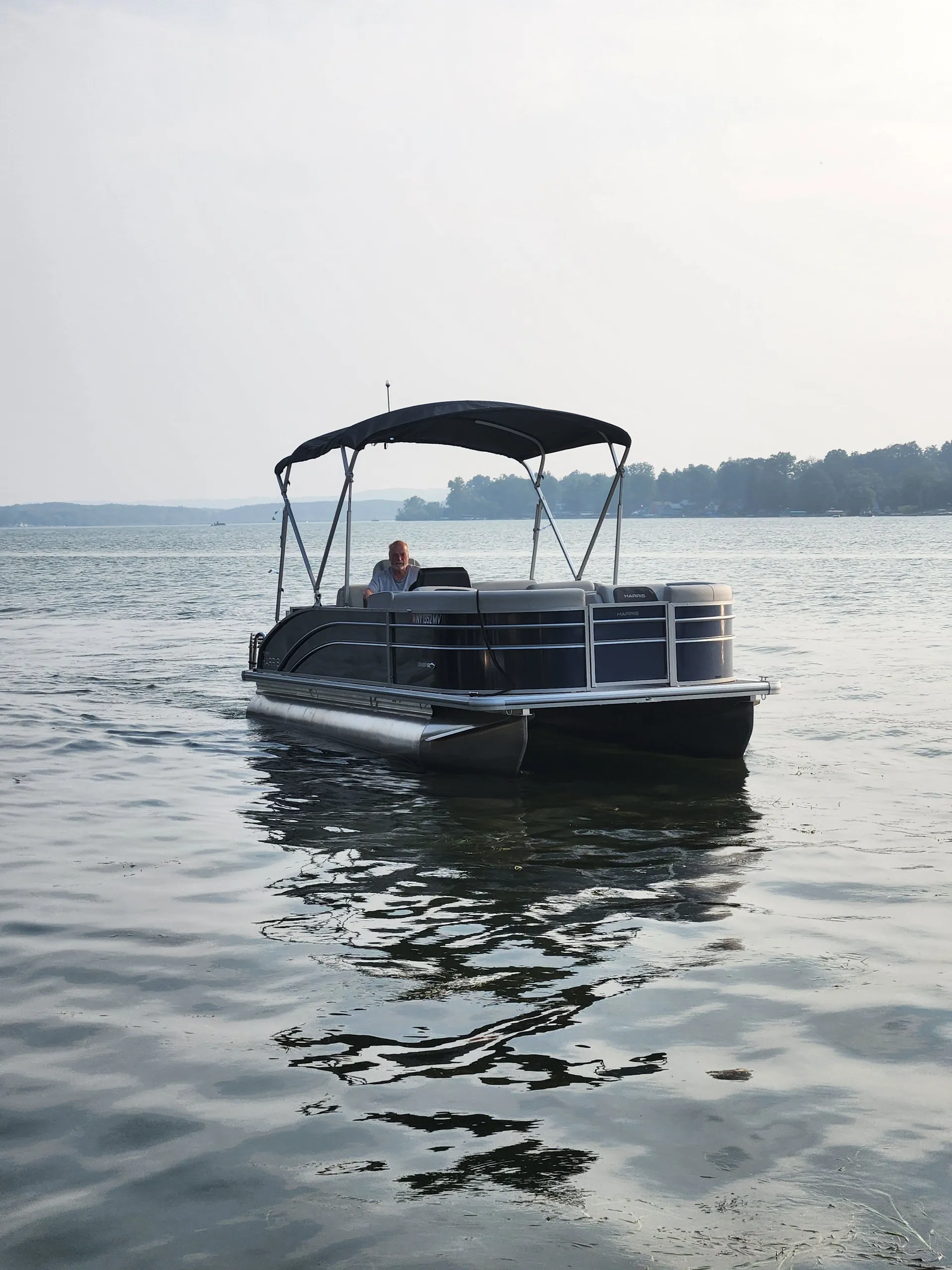 Easy Cruising on Silver Lake – 21ft Harris Pontoon