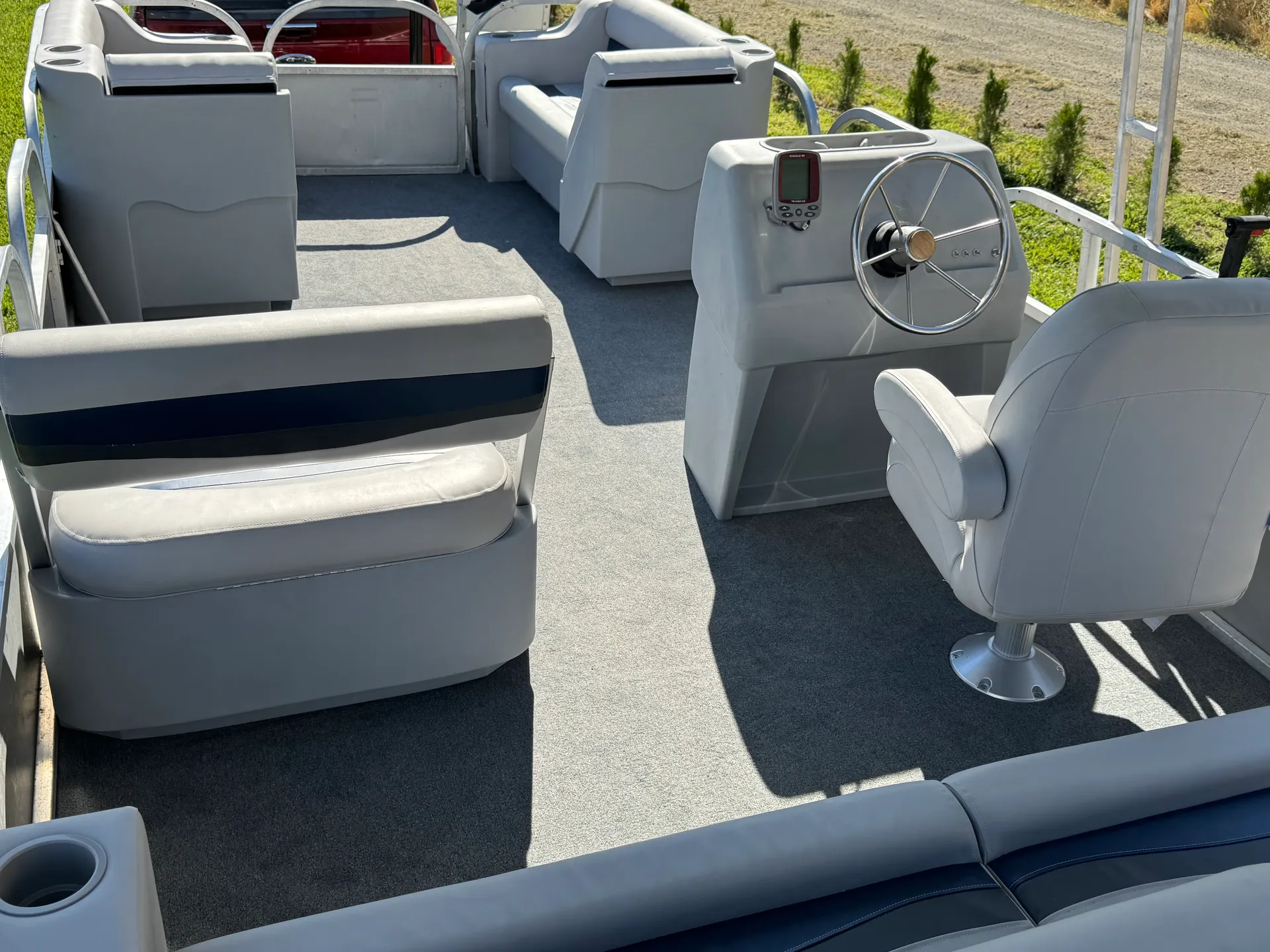 Grumman Boats Funship 24 in Huntington, OR — photo 6