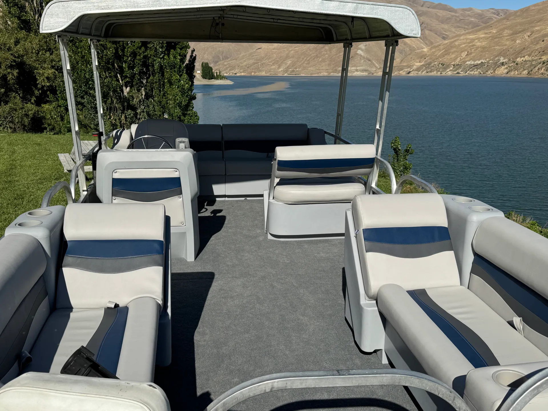 Grumman Boats Funship 24 in Huntington, OR — photo 4