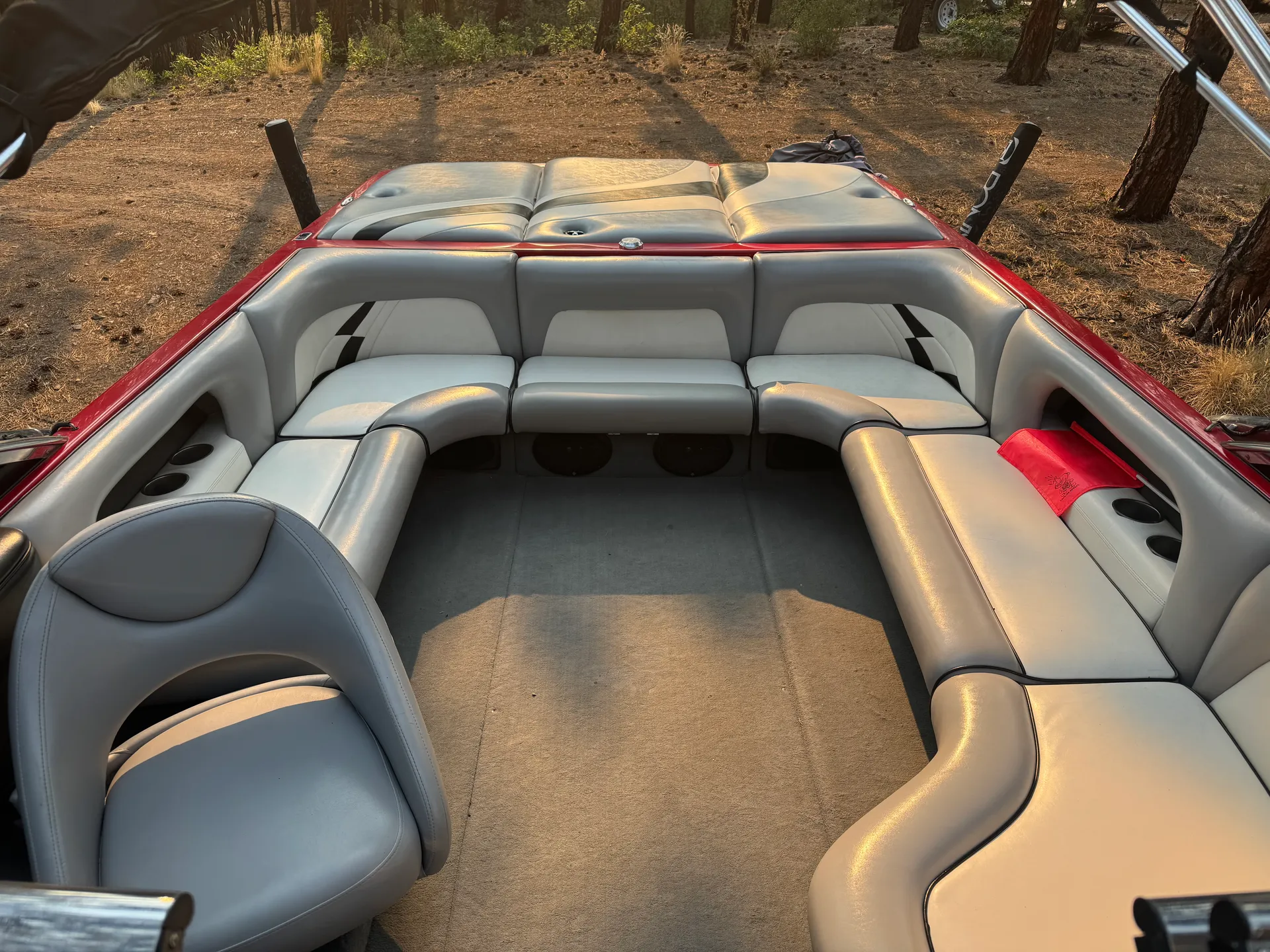 15 passenger Wakeboard/ Wake Surf Machine with 330hp