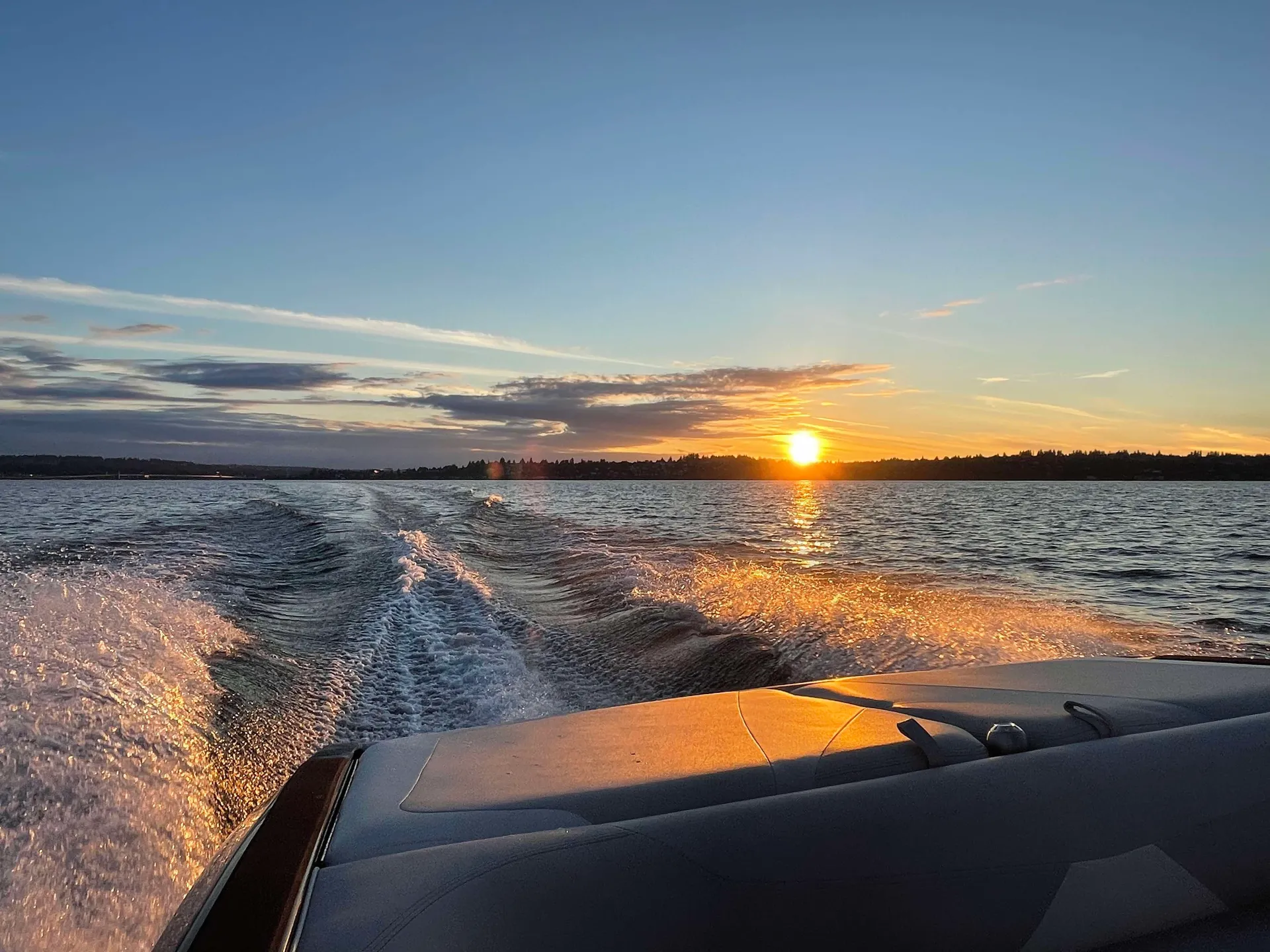 🚤 WakeSurf • Malibu 23 LSV •  Gas Incl. | No License Req