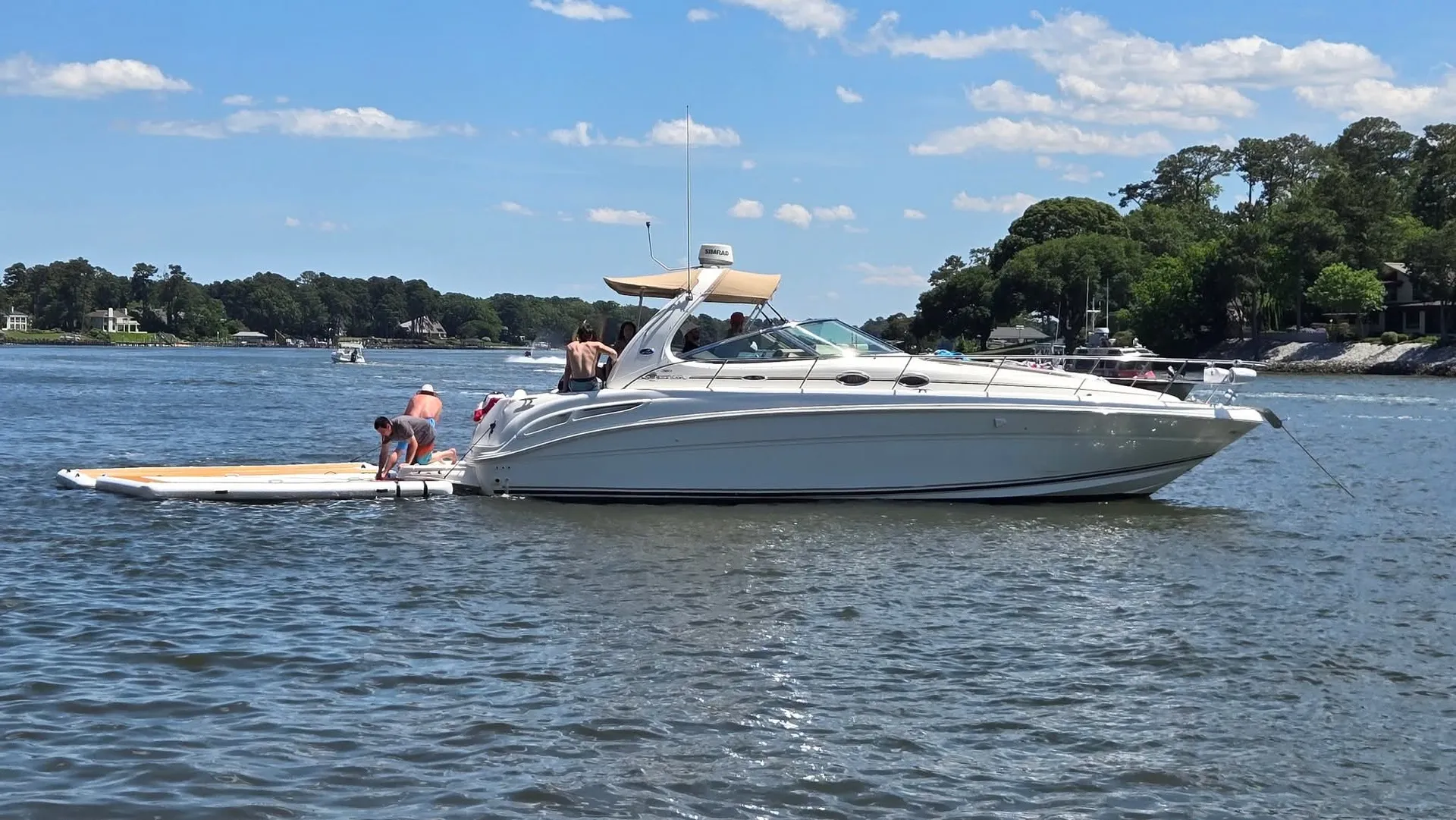 Sea Ray Boats 360 Sundancer in Virginia Beach, VA