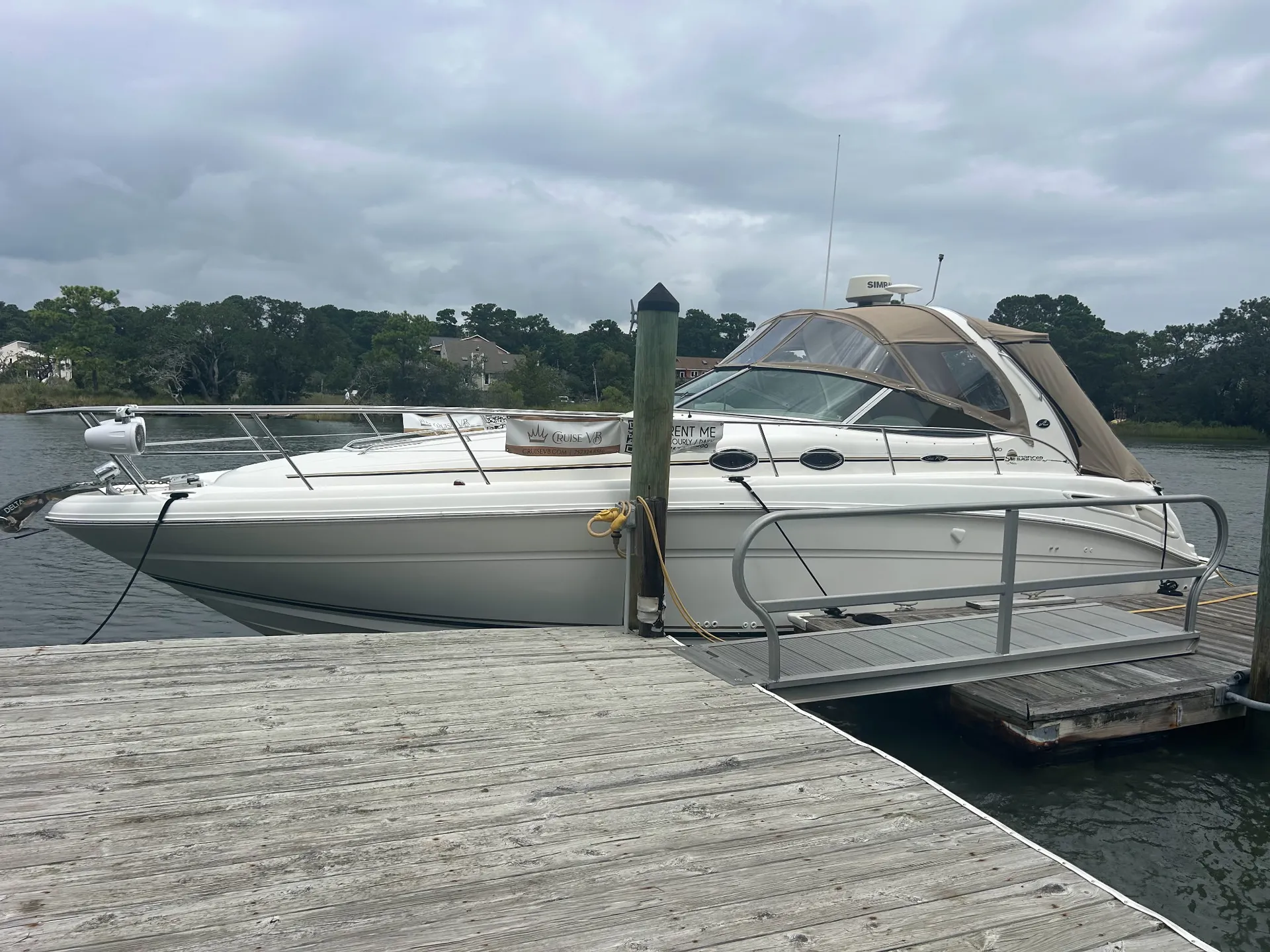 Sea Ray Boats 360 Sundancer in Virginia Beach, VA — photo 4