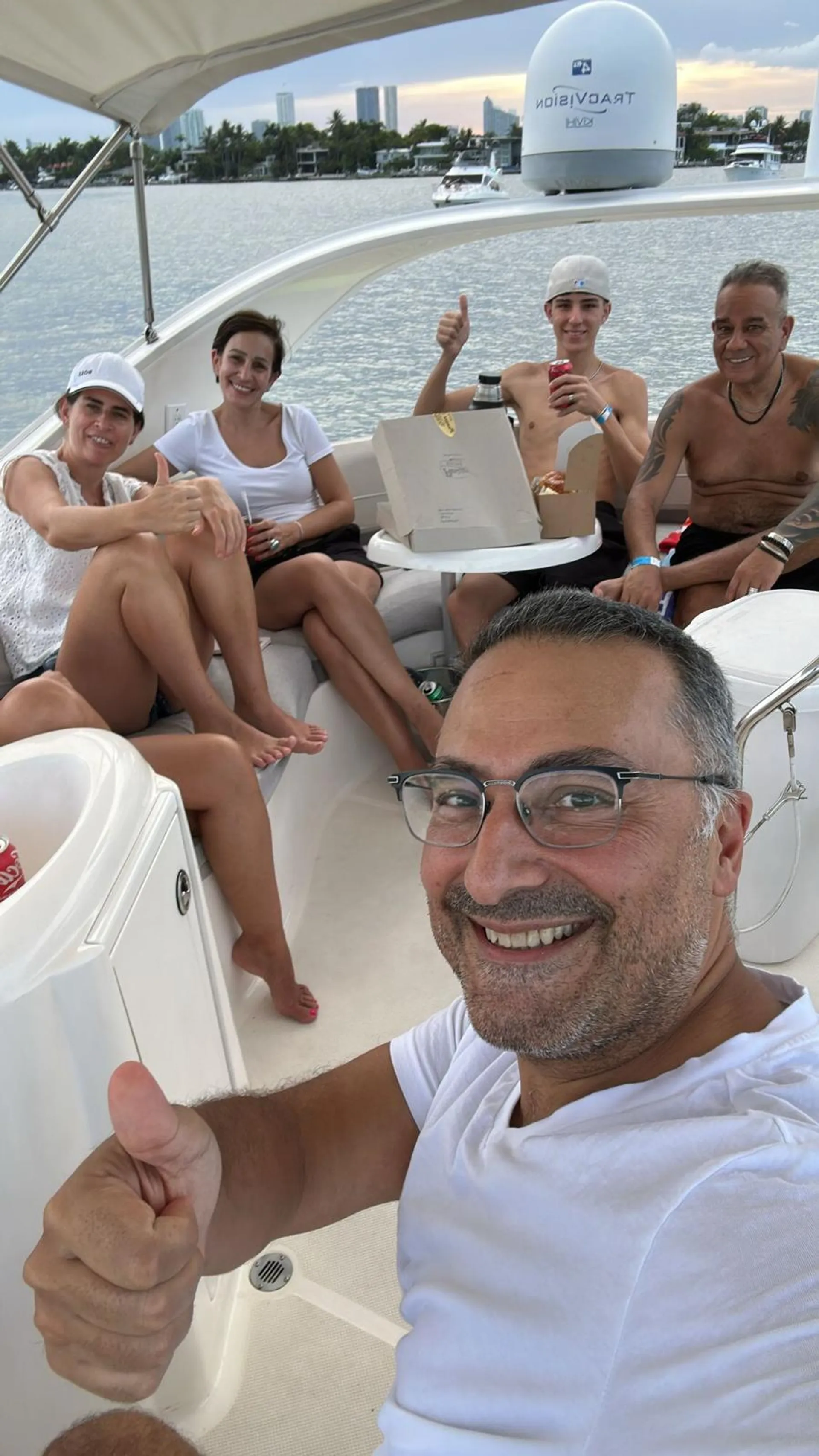 Luxury Flybridge Yatch in Biscayne Bay