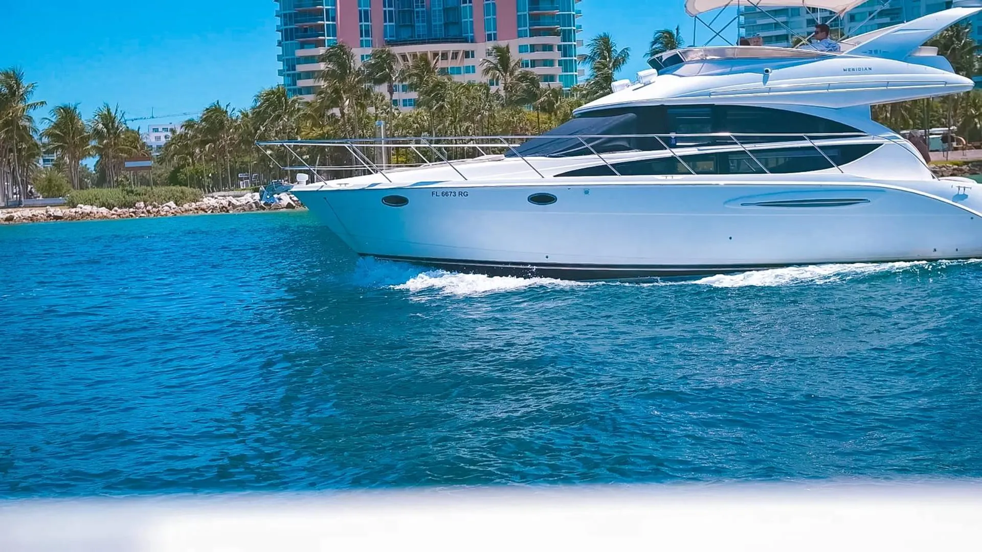 Meridian Yachts 391 Sedan in Miami Beach, FL — photo 10