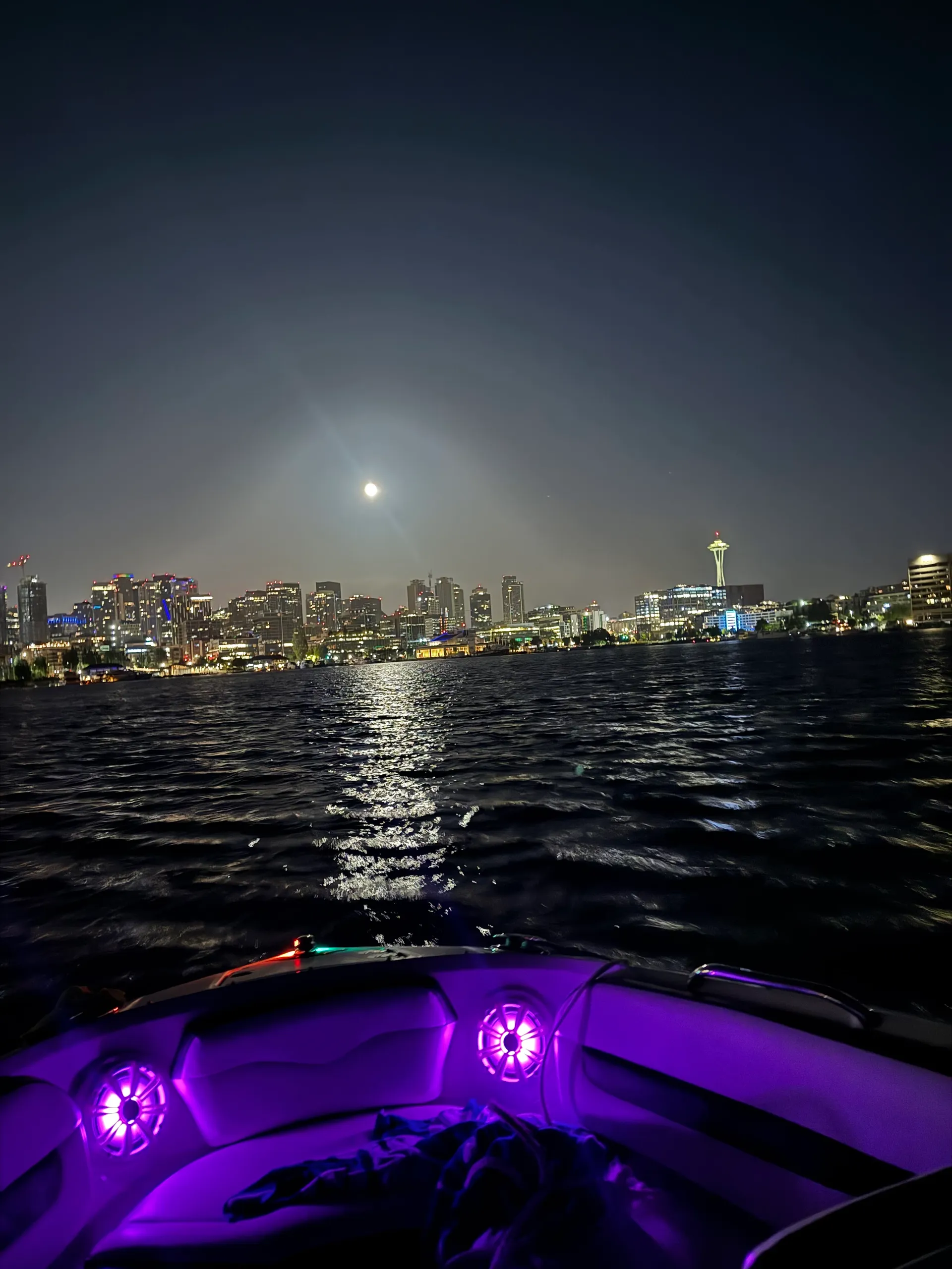 Luxury Boat rental Lake Washington 