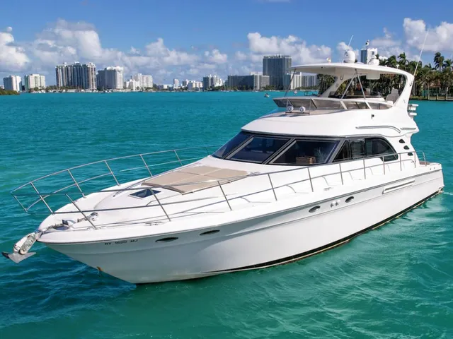 Rent a Sea Ray Boats flybridge in Miami, FL near me