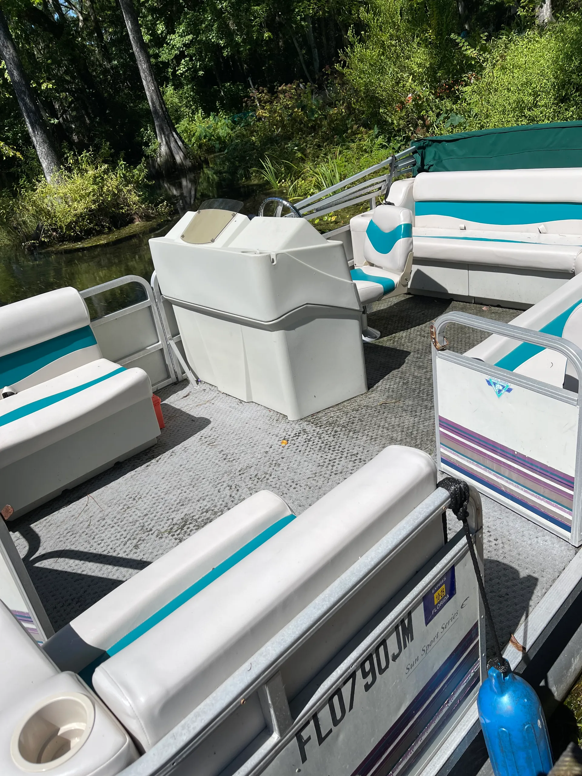 Comfortable 18ft Pontoon – Fishing, Swimming & Scenic Cruising