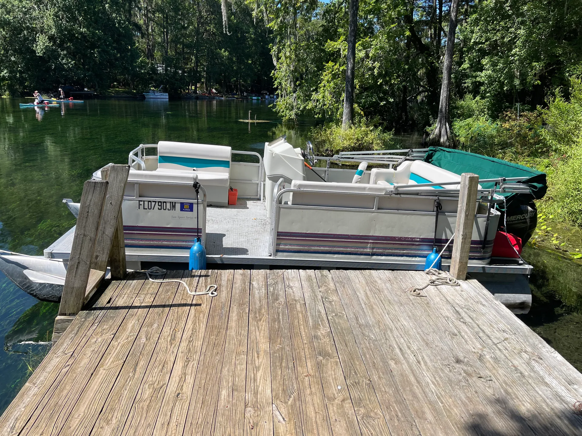 Comfortable 18ft Pontoon – Fishing, Swimming & Scenic Cruising