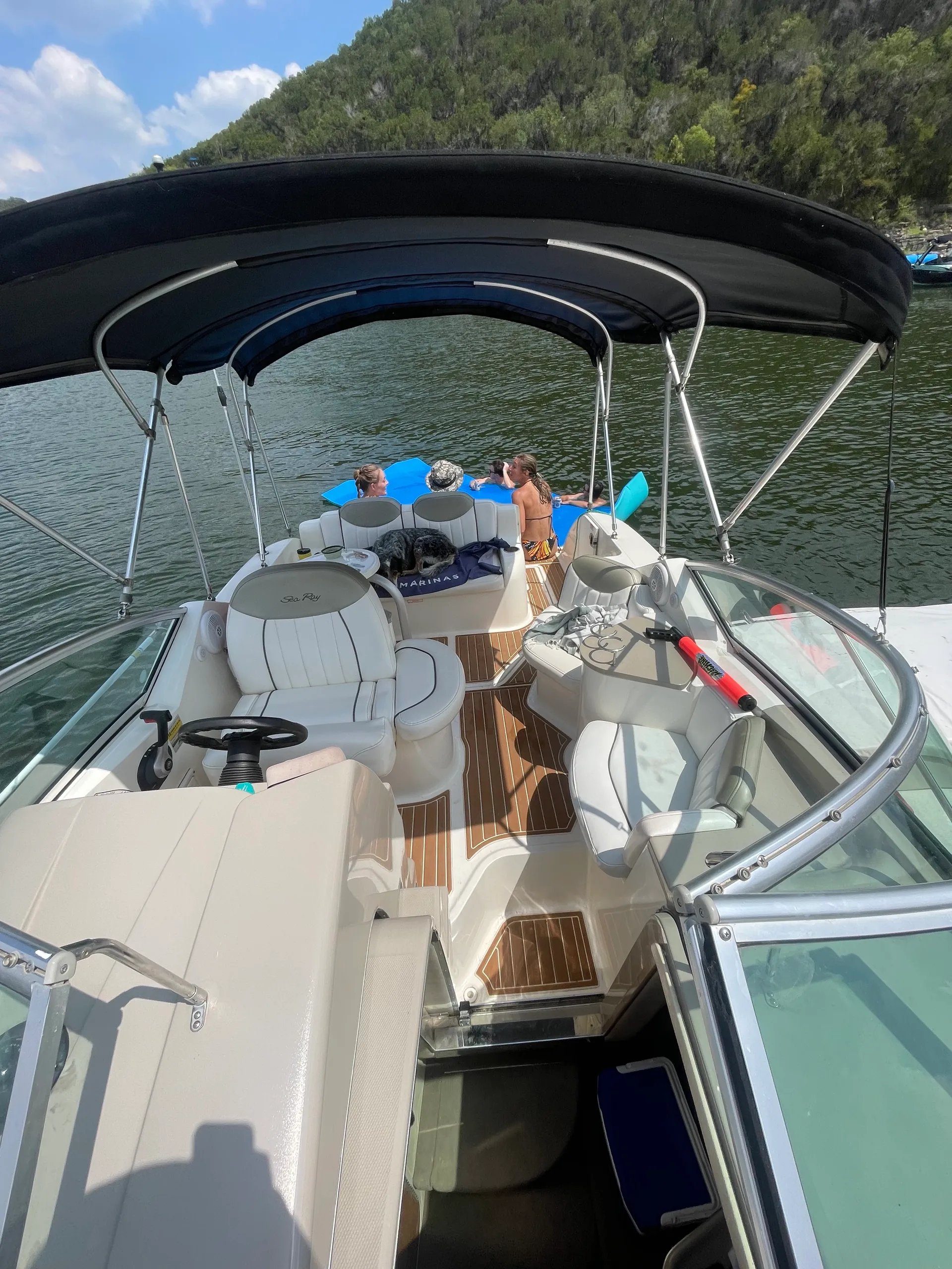 Cruiser Yacht Boat Charter