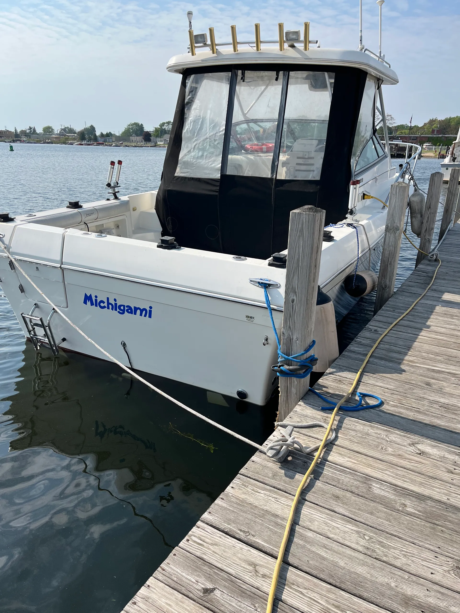 Luxury boat with a the amenities down below. and a great party boat. 
