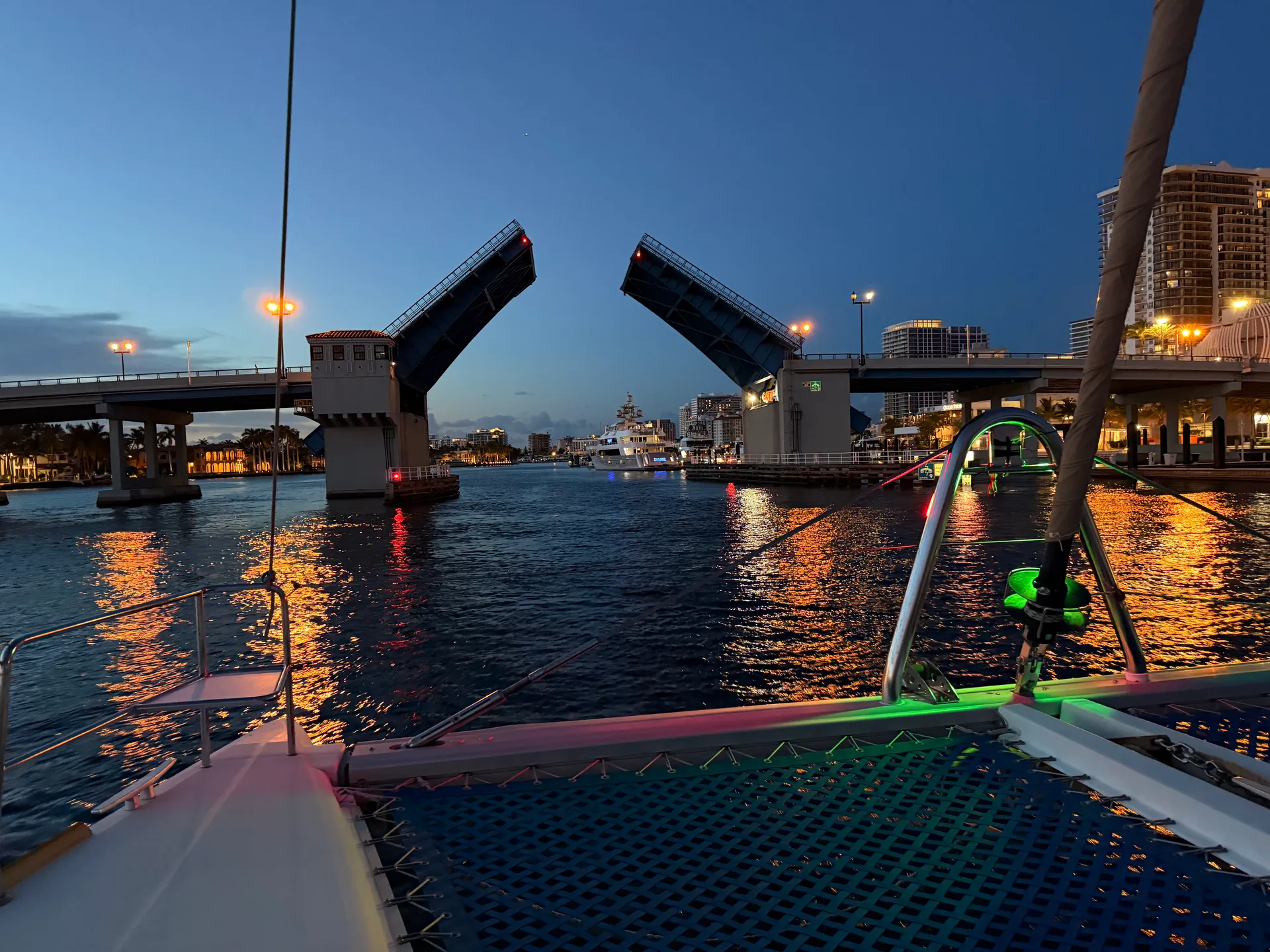 50' Catamaran – Fort Lauderdale’s Widest and Most comfortable Ride
