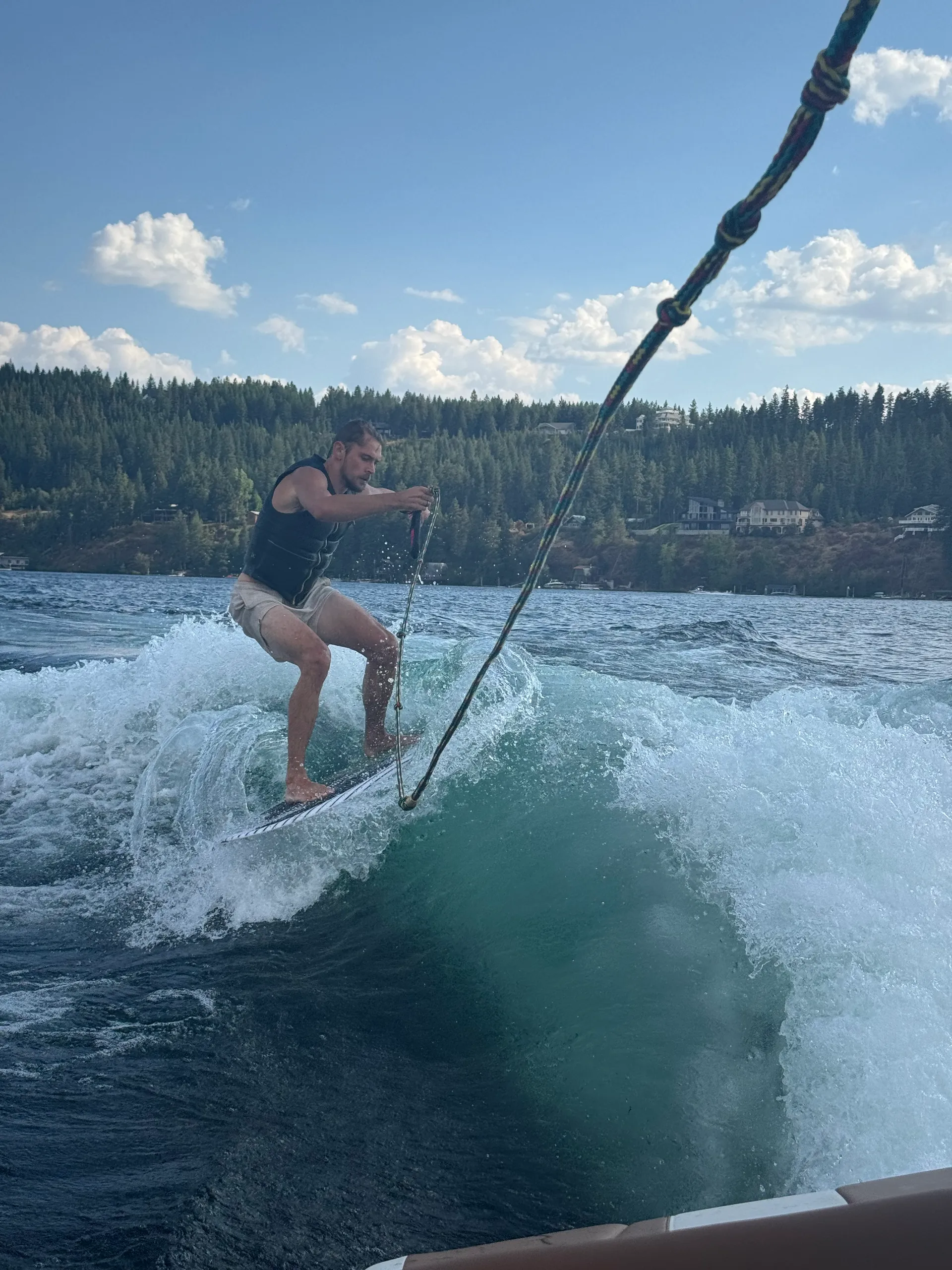 2024 Axis T235 wakesurf (16 people)