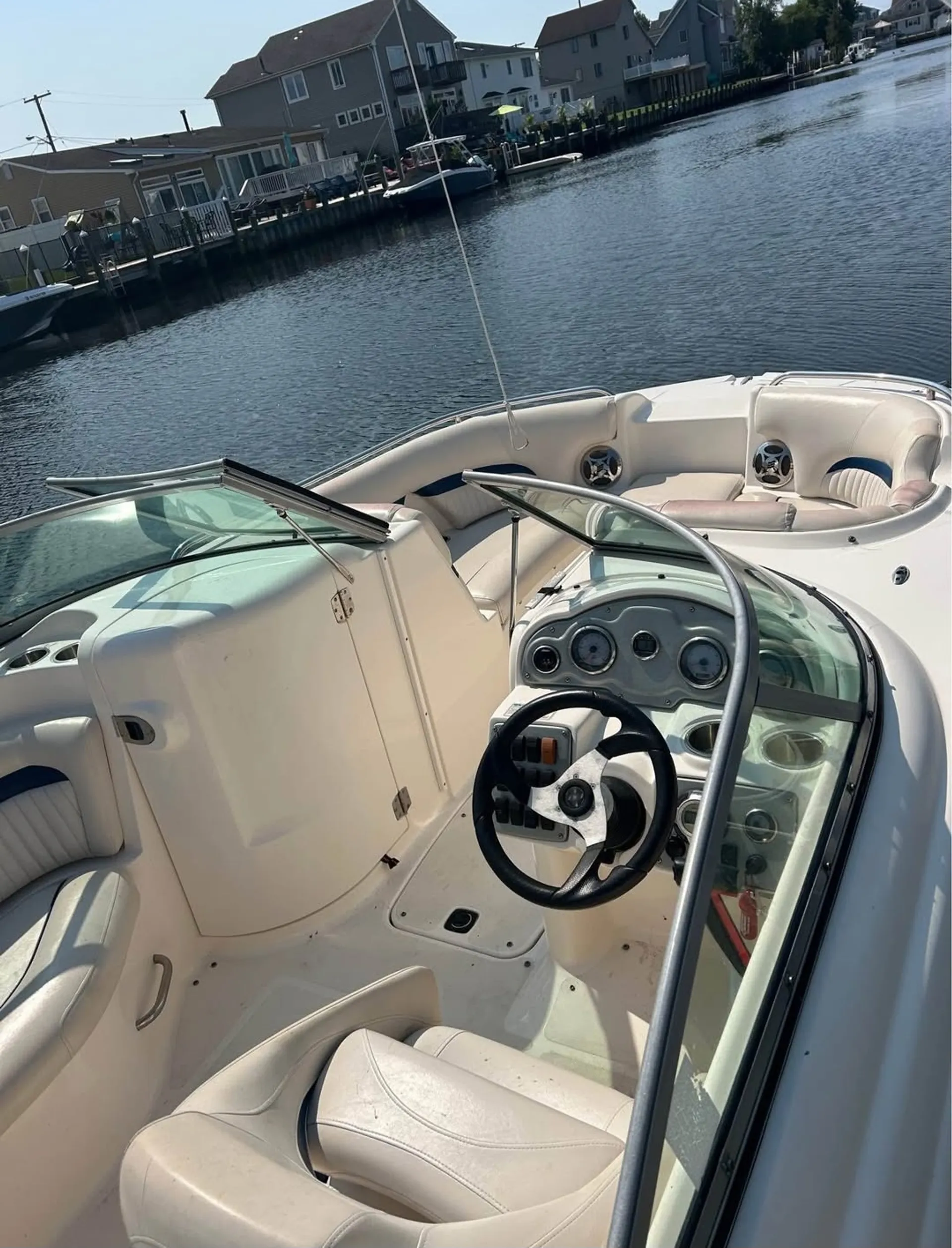 HURRICANE BOATS SD 2000 in Lindenhurst, NY — photo 4