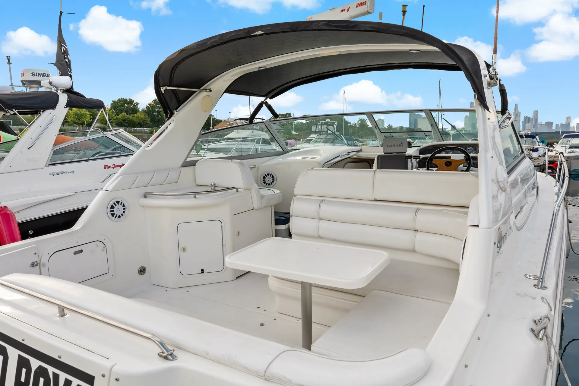 Chicago Boat Rental 30' of Pure Fun