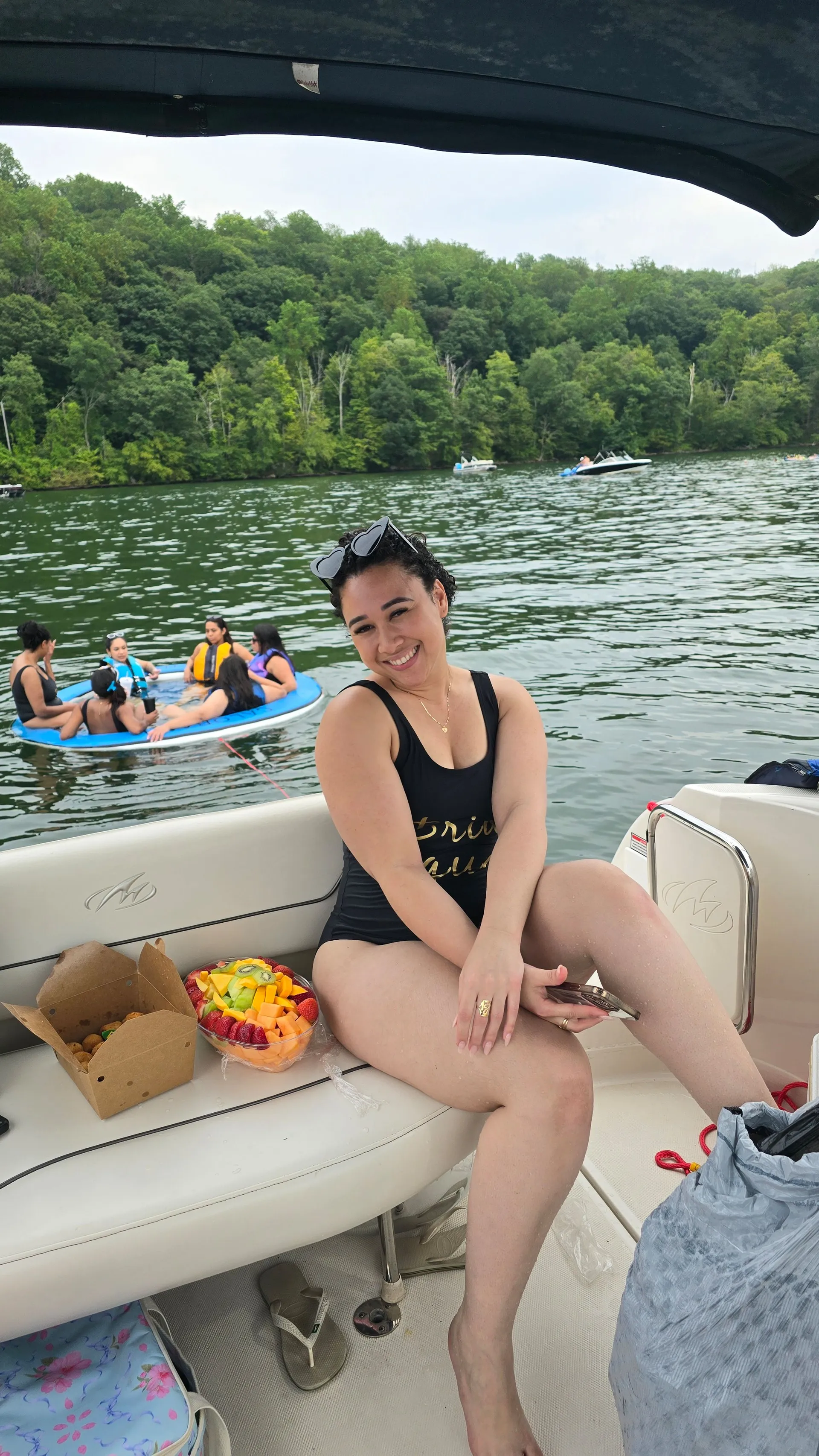 Where Summer Memories Are Made  - Beautiful, Clean 26 Foot Cruiser