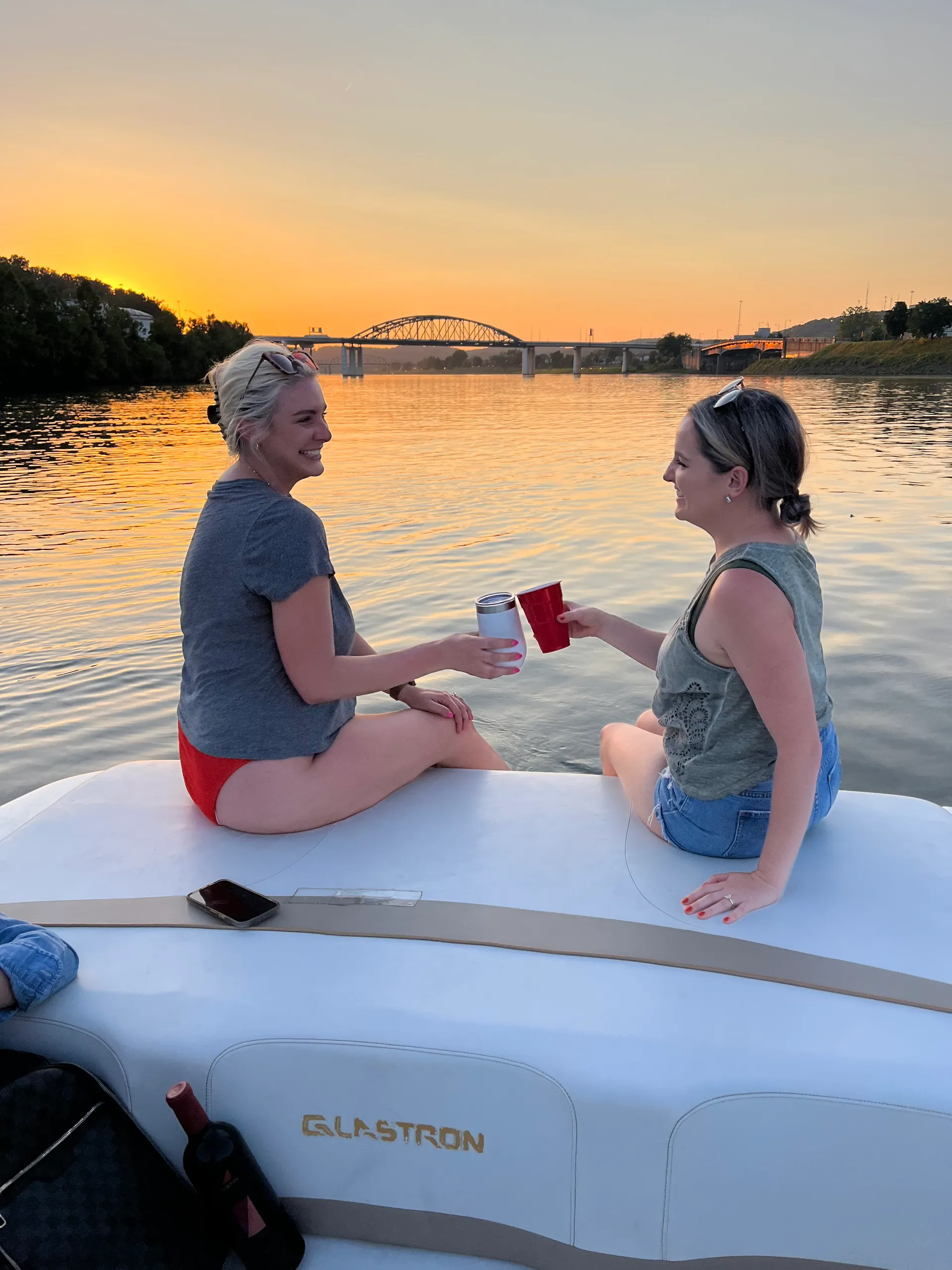 CHAPARRAL BOATS 23 SSI in Charleston, WV — photo 3