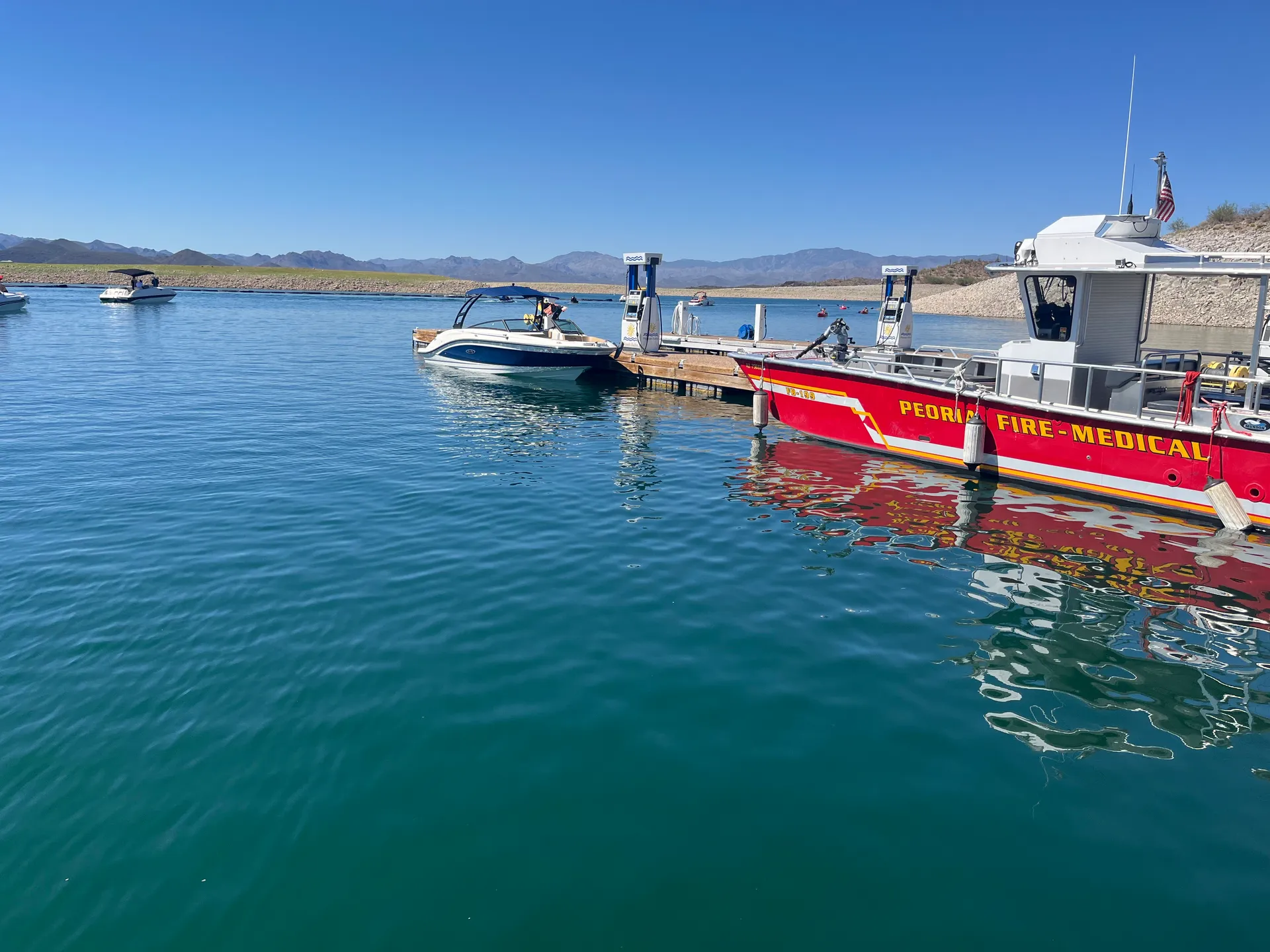 SEA RAY BOATS SPX 230 in Peoria, AZ — photo 2