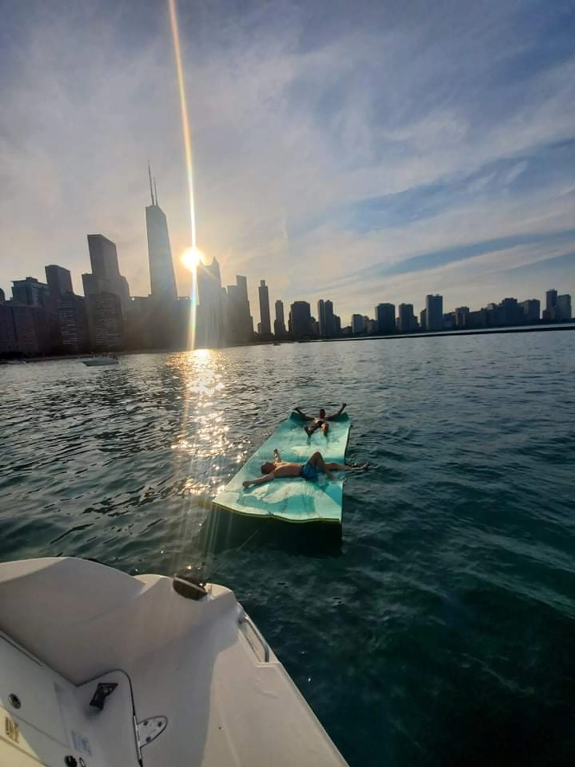 31' Sea Ray Romantic or Family or Fun Getaway Waiting for you !!!