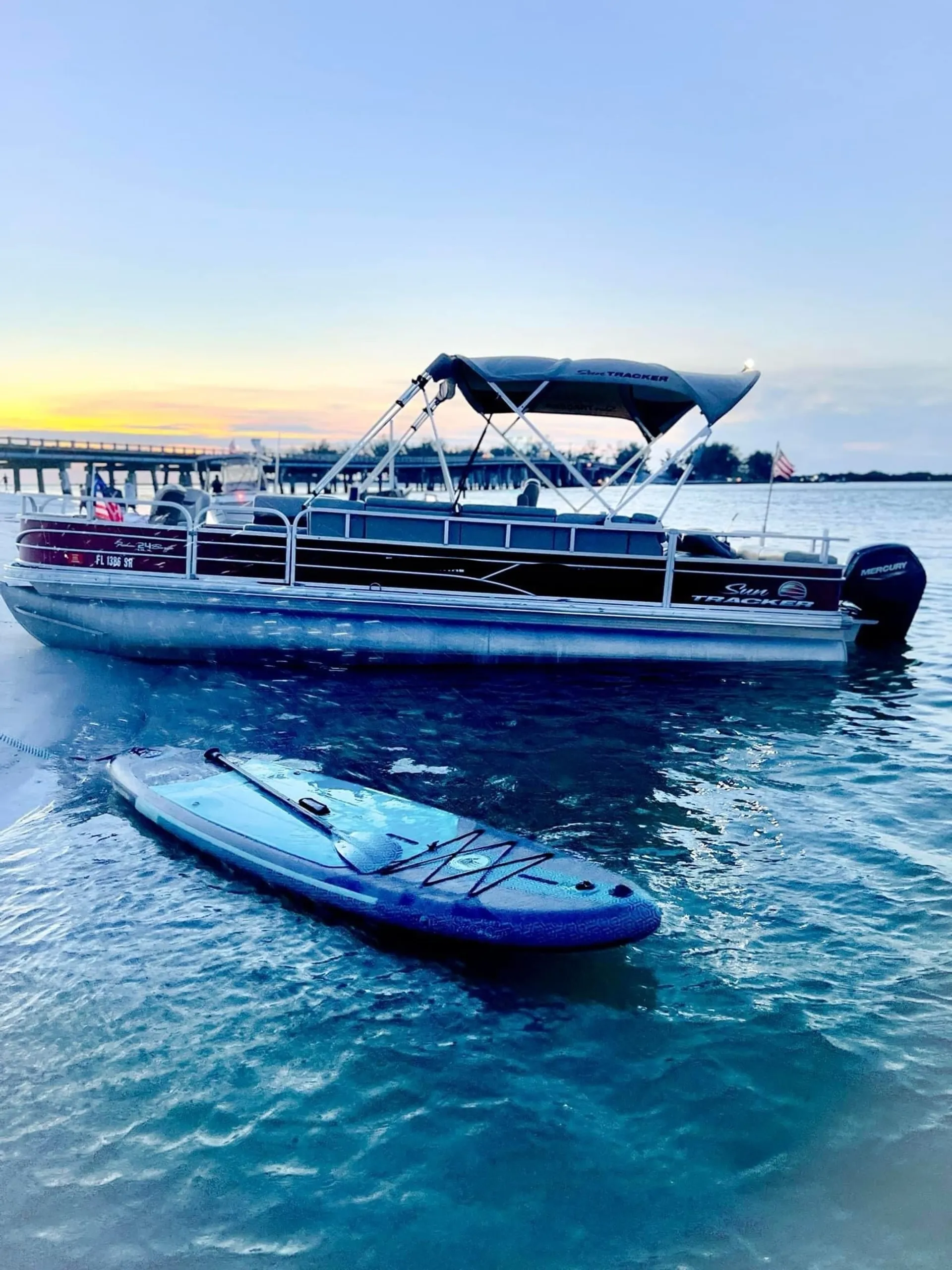 Large Pontoon Boat In Bradenton Manatee
