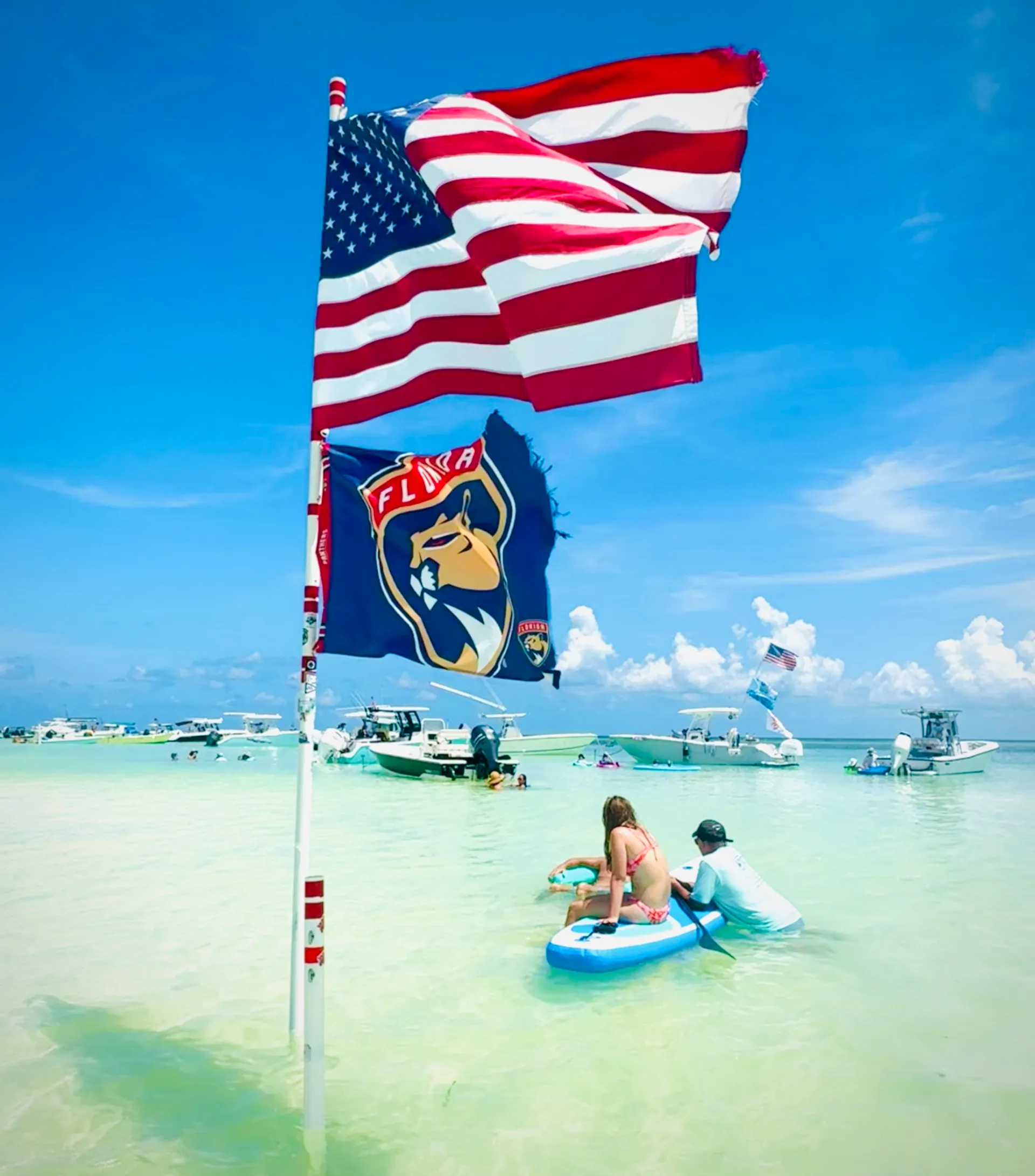 Scenic boat tour on 25-foot Sea Fox Commander