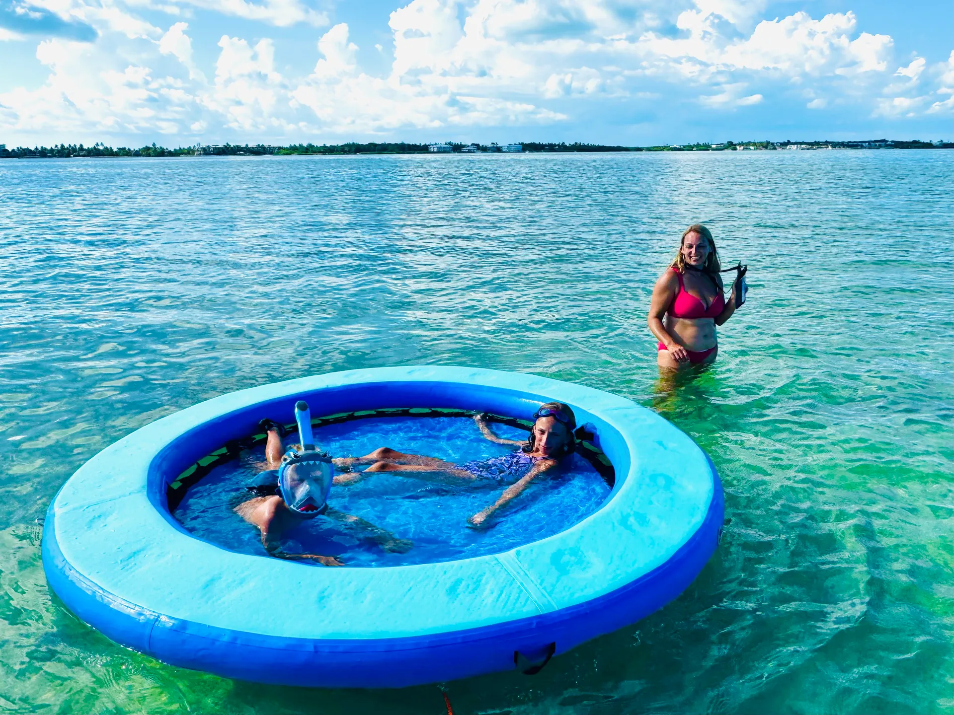 Scenic boat tour on 25-foot Sea Fox Commander