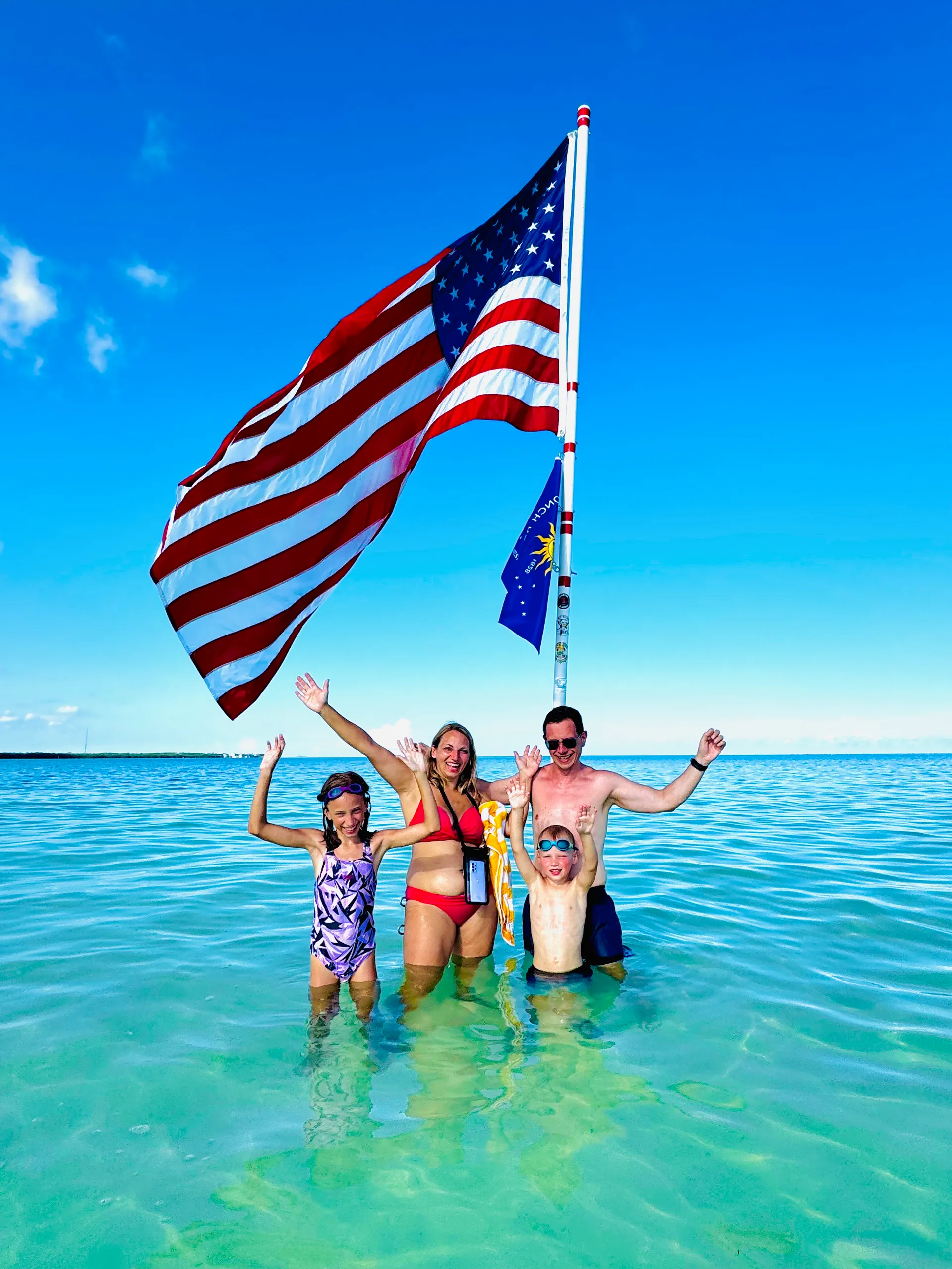 Scenic boat tour on 25-foot Sea Fox Commander