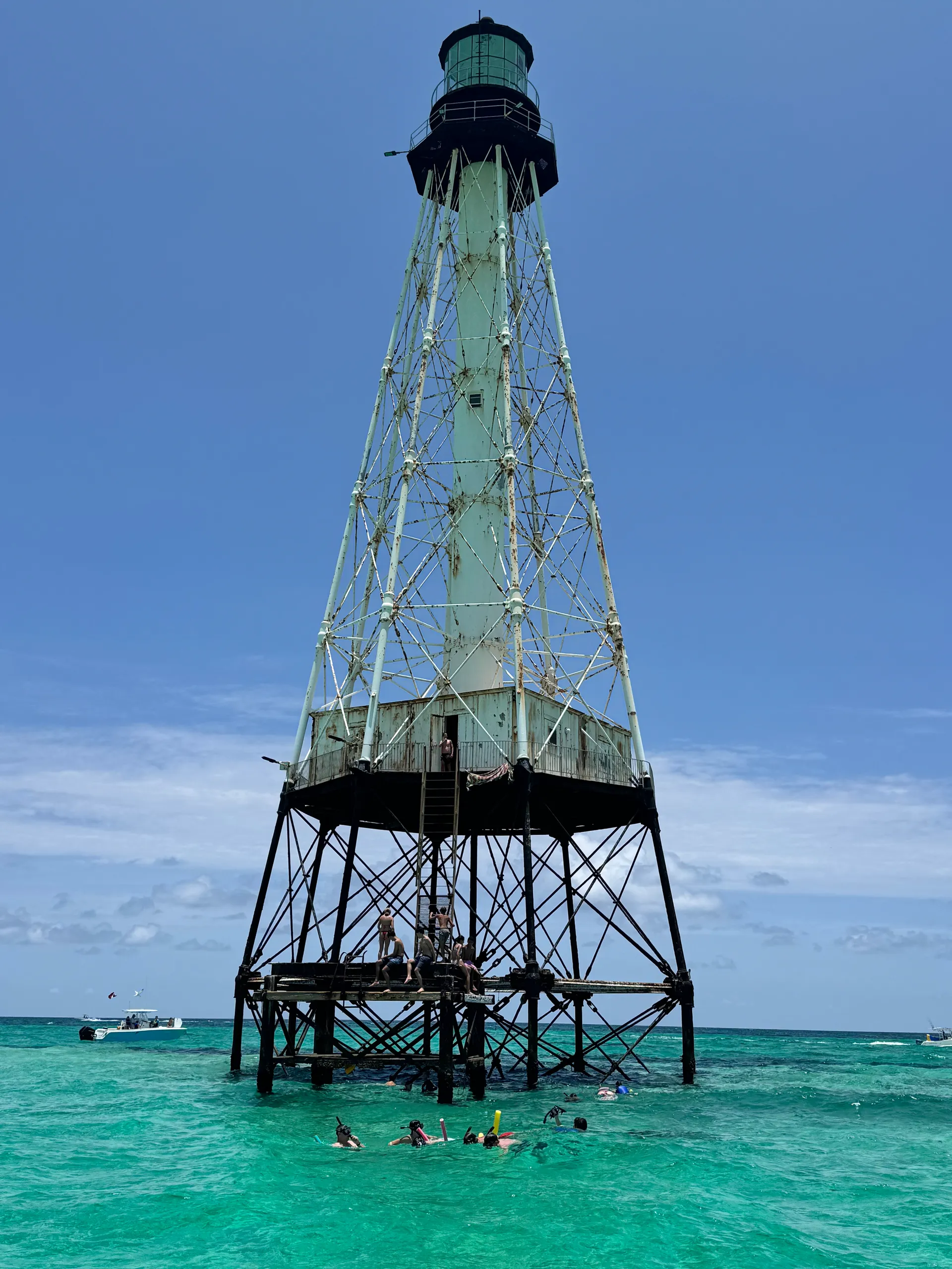 Scenic boat tour on 25-foot Sea Fox Commander