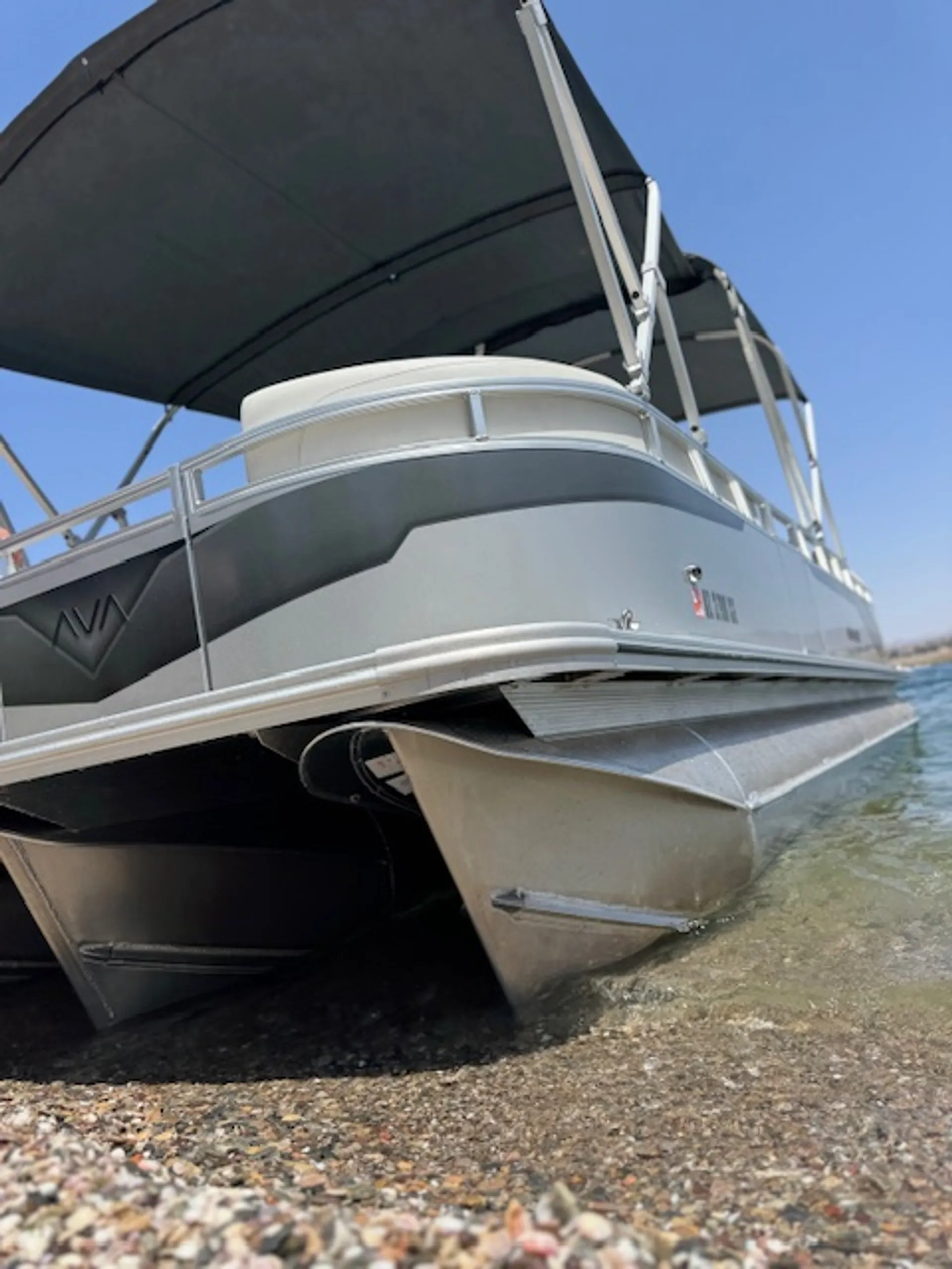 2025 AVALON VENTURE 8525 QL