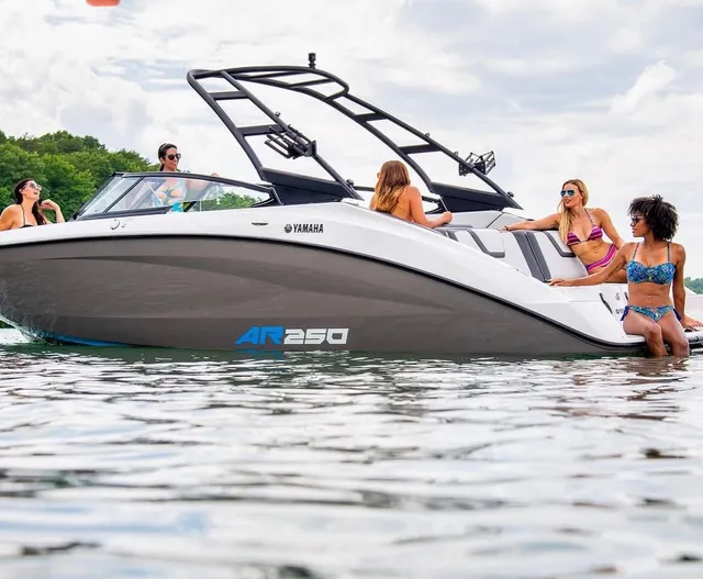 Rent a YAMAHA bow rider in Houston, TX near me