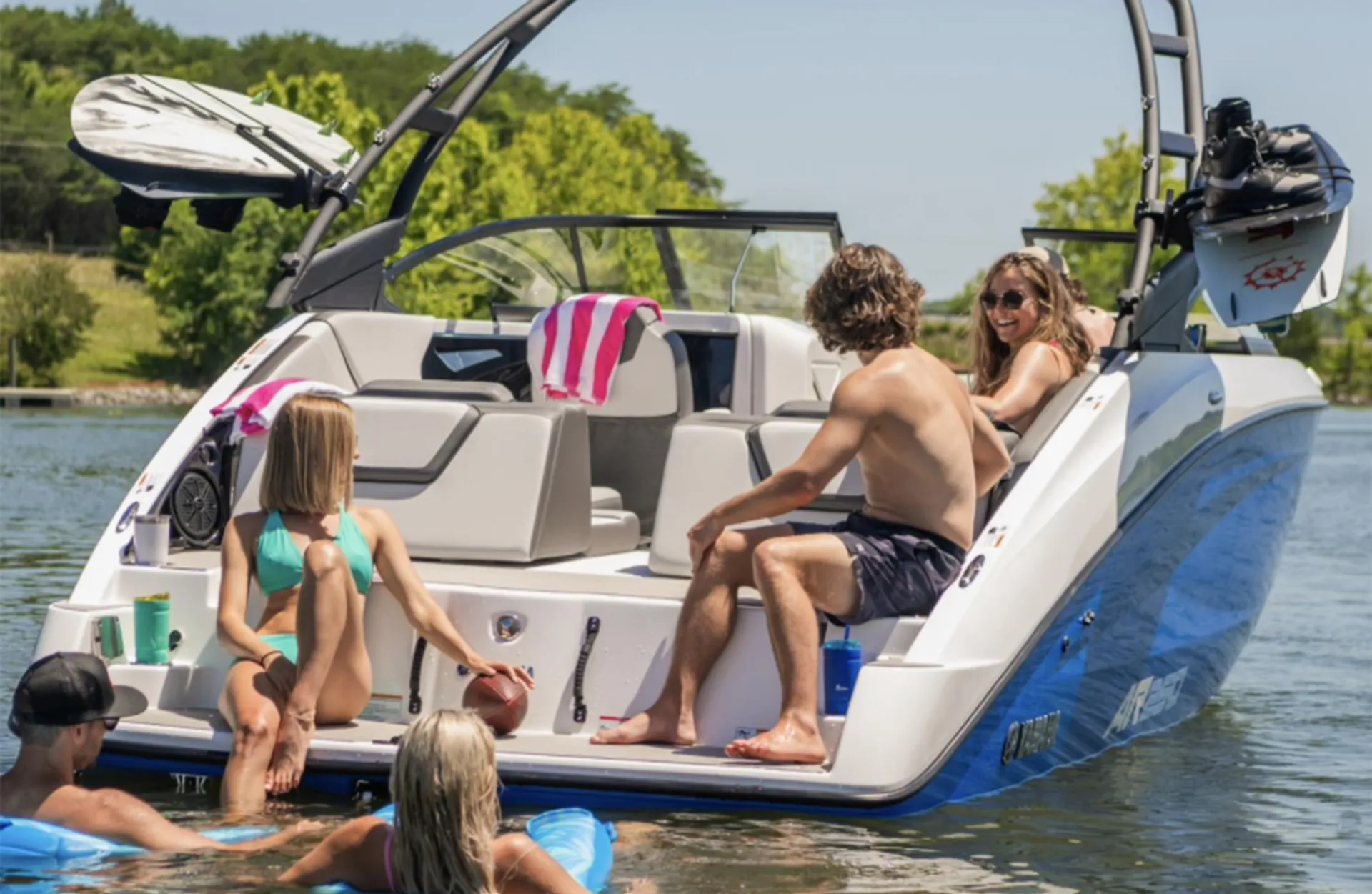 New 25 ft twin engine jet boat 