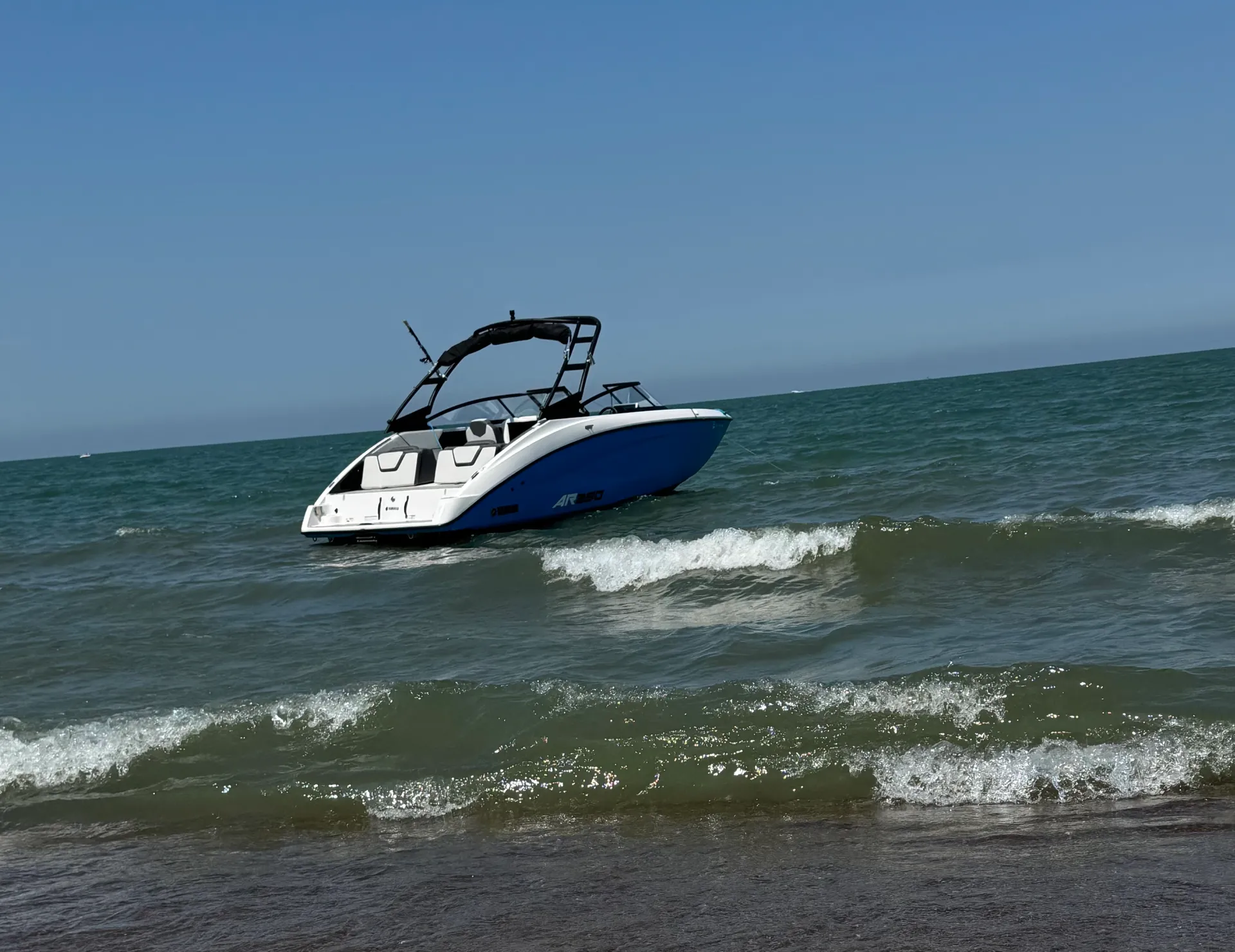New 25 ft twin engine jet boat 