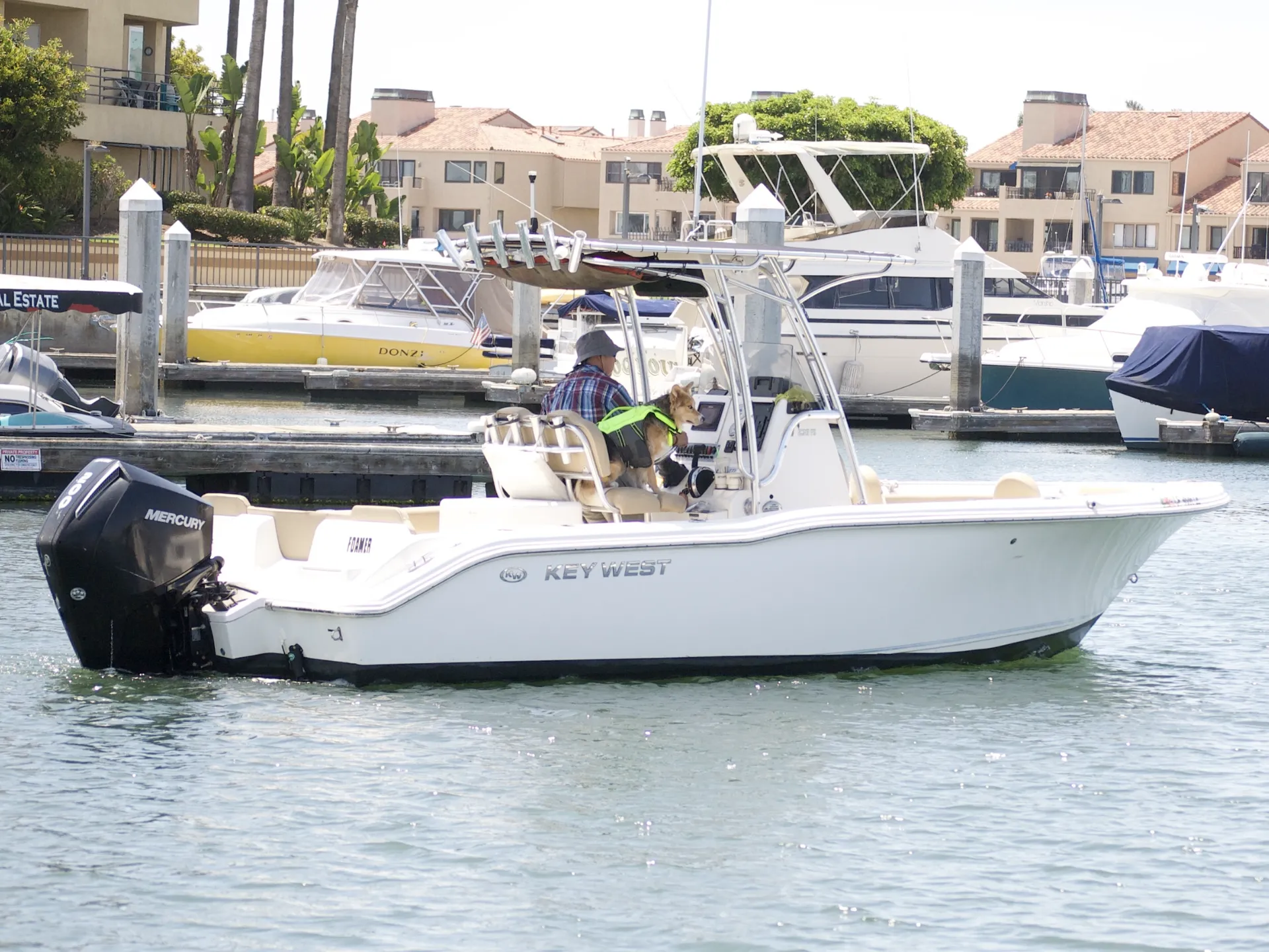 2020 Key West 239 Family Sportsman. Easy to control, reliable and safe