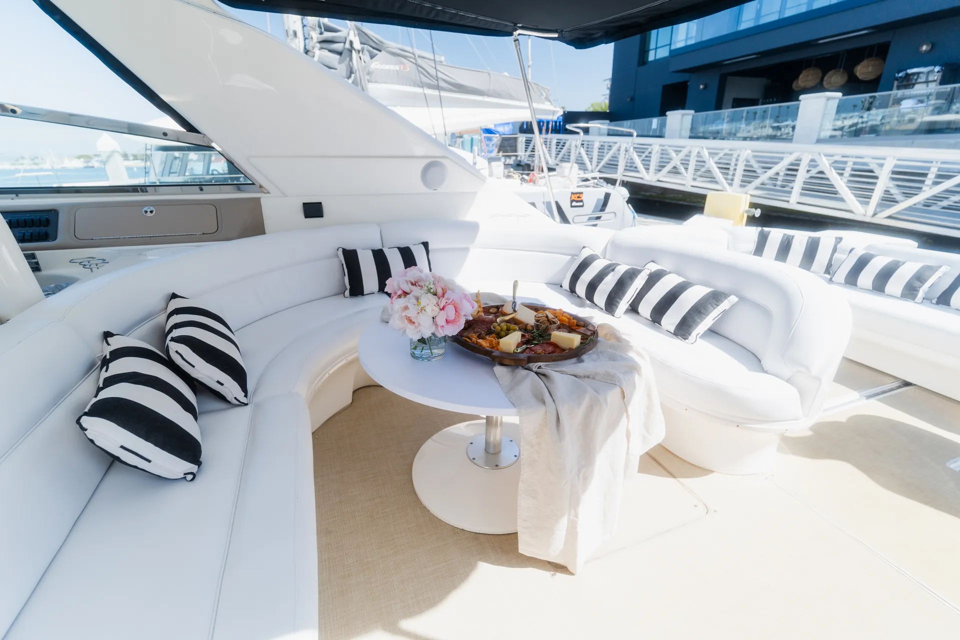 66' Luxury Sea Ray Yacht in Newport Beach