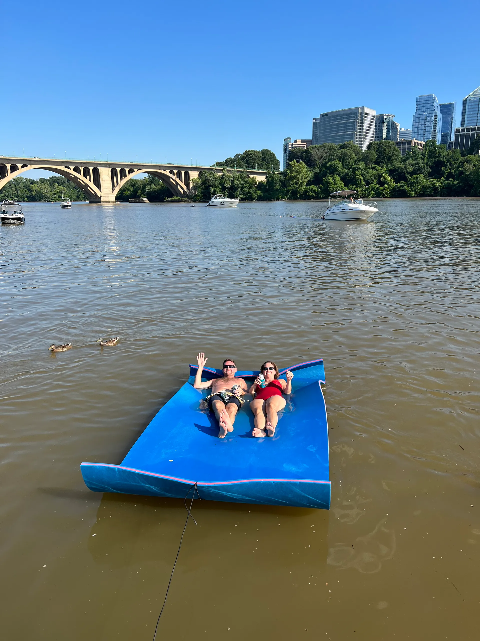 37' Luxury Private Yacht - Washington DC Potomac Boat Tours