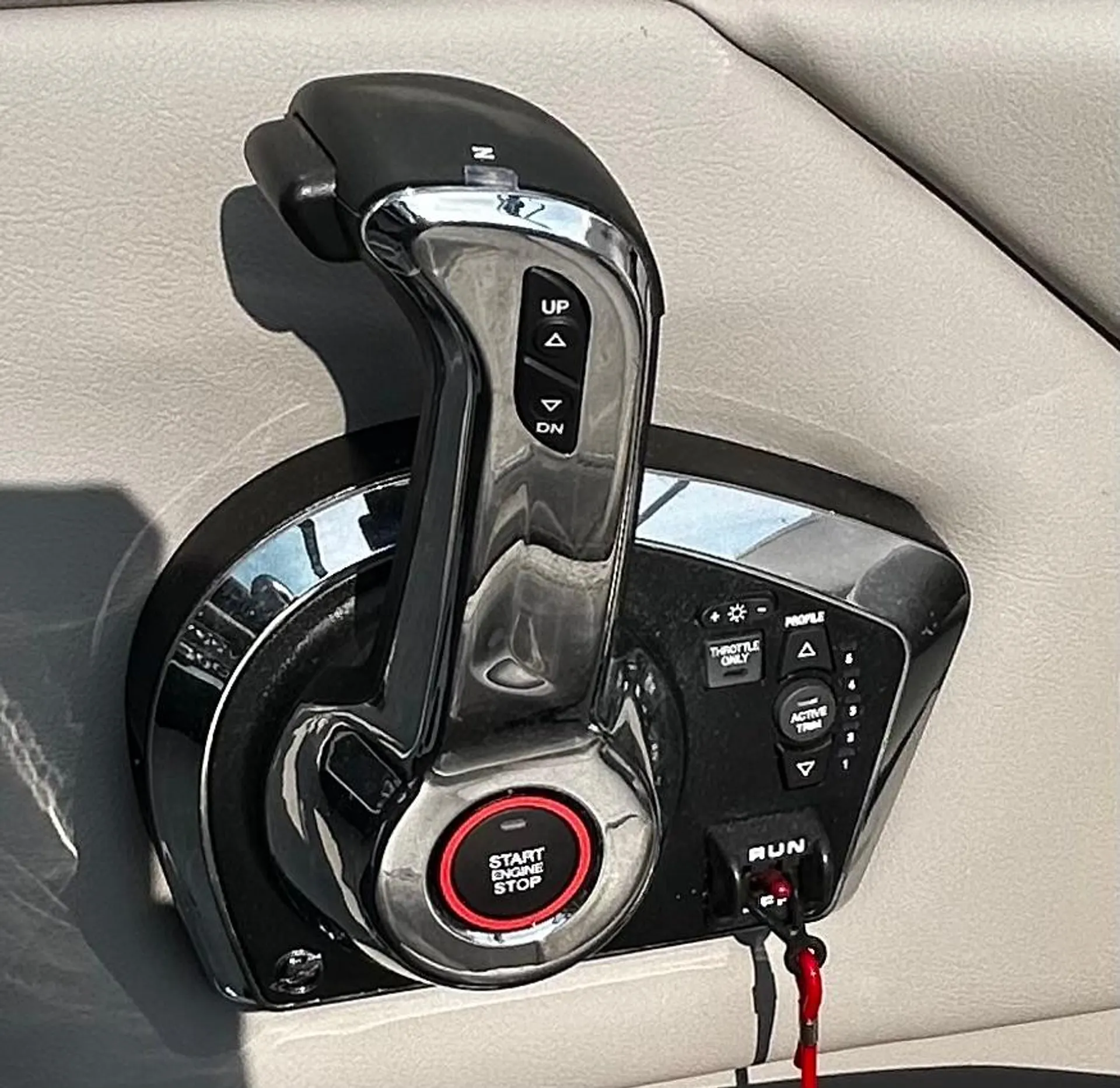 FOUR WINNS HD8 in Six Mile, SC — photo 6