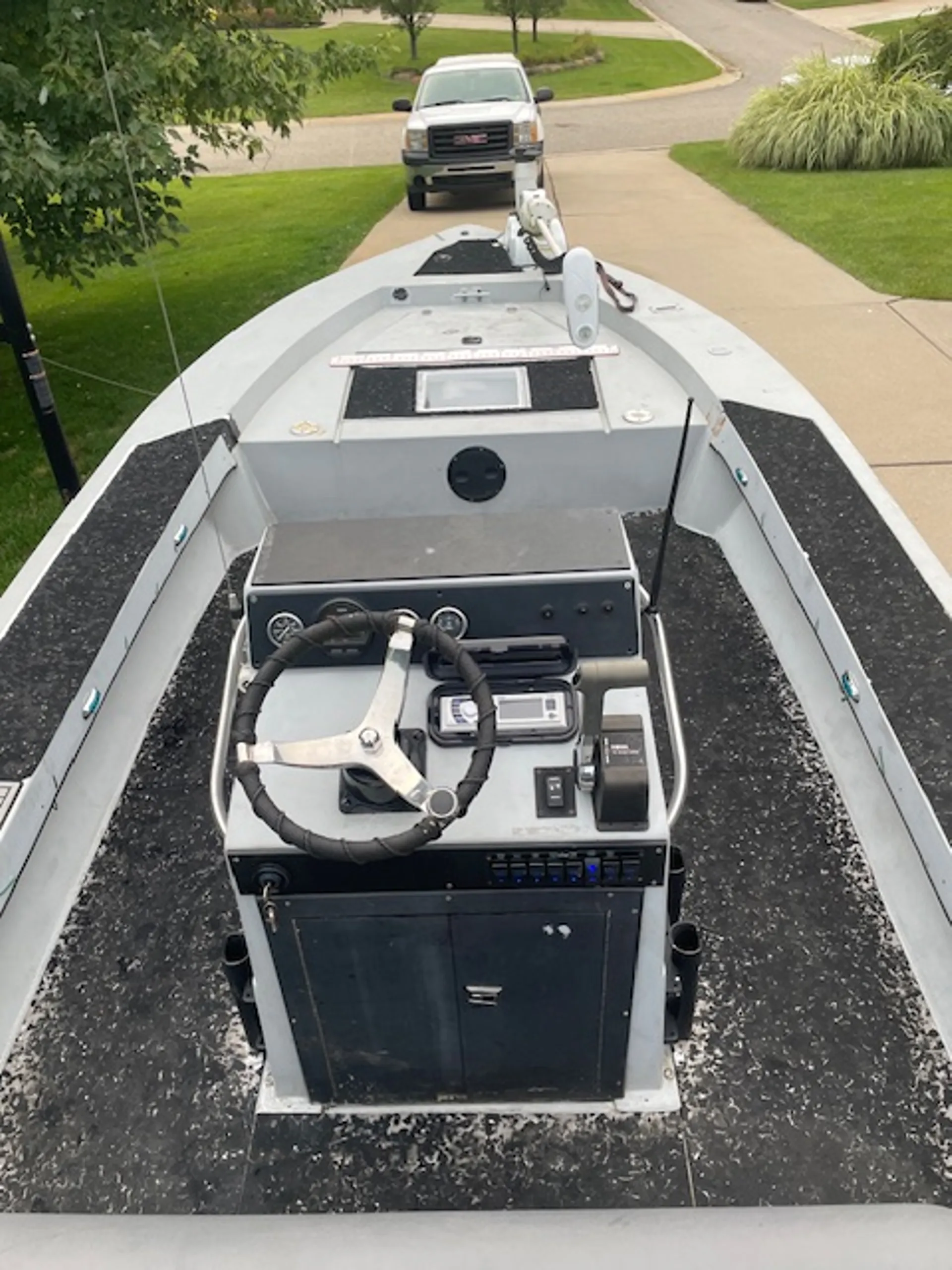 Release SXE Flats Fishing Boat