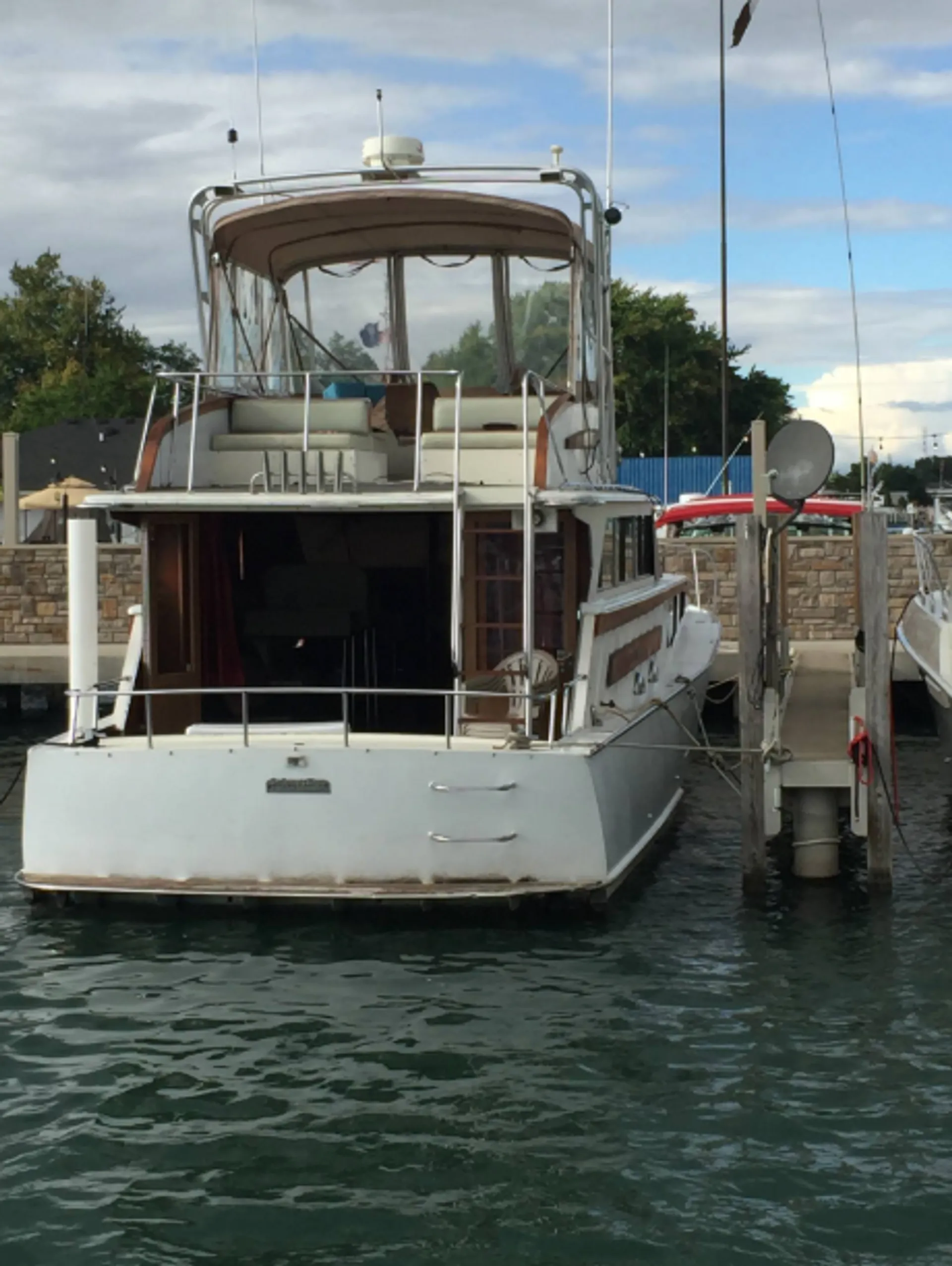 Best River charter boat on The Detroit River and Lake St. Clair!