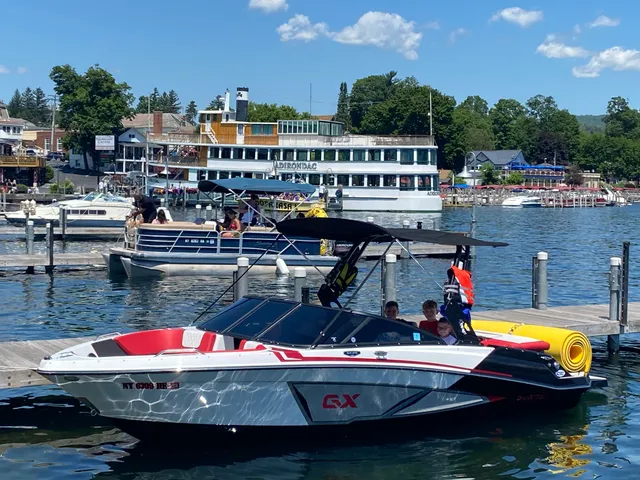 Rent a Glastron Boats bow rider in Peekskill, NY near me