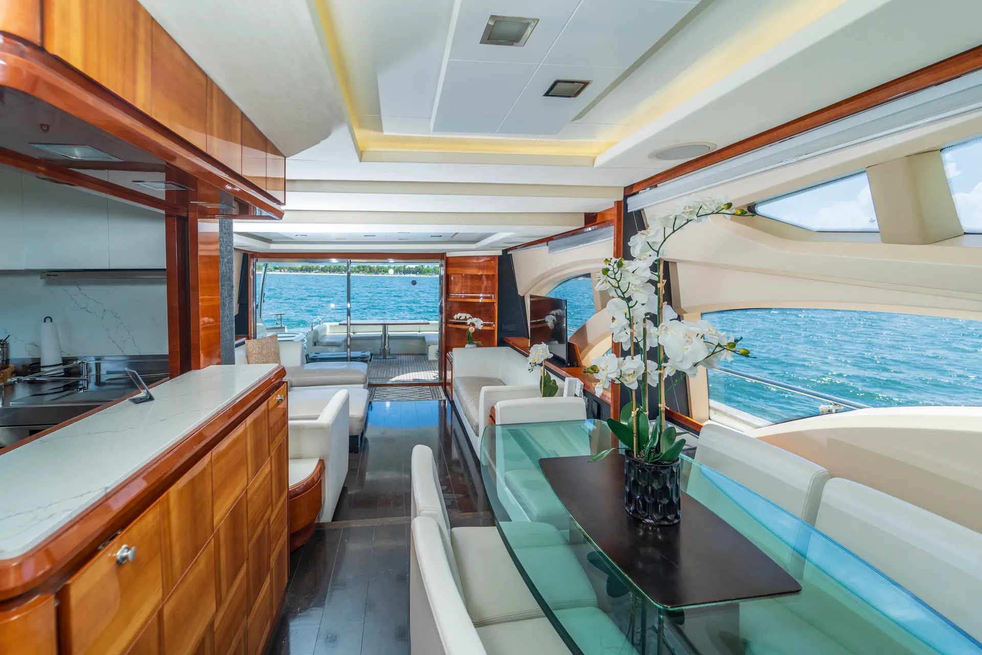 💥2 FREE JETSKI💥Luxurious 80ft Azimuth in Miami with Floating Pool.💥