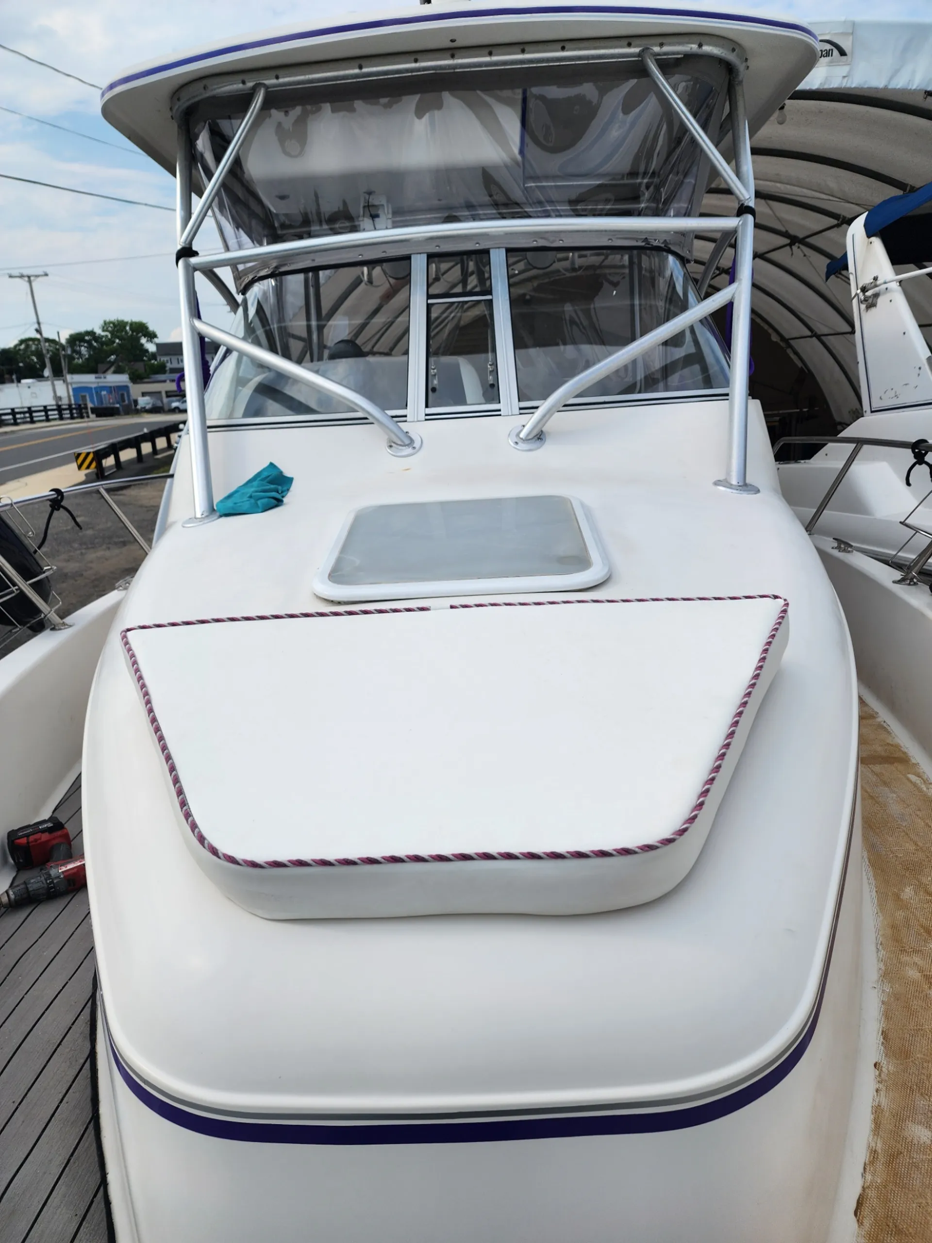 PRO-LINE BOATS 2610 WALKAROUND in Atlantic Highlands, NJ — photo 4