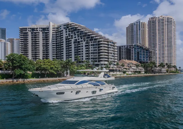 Rent a A & L Fiberglass flybridge in Miami Beach, FL near me