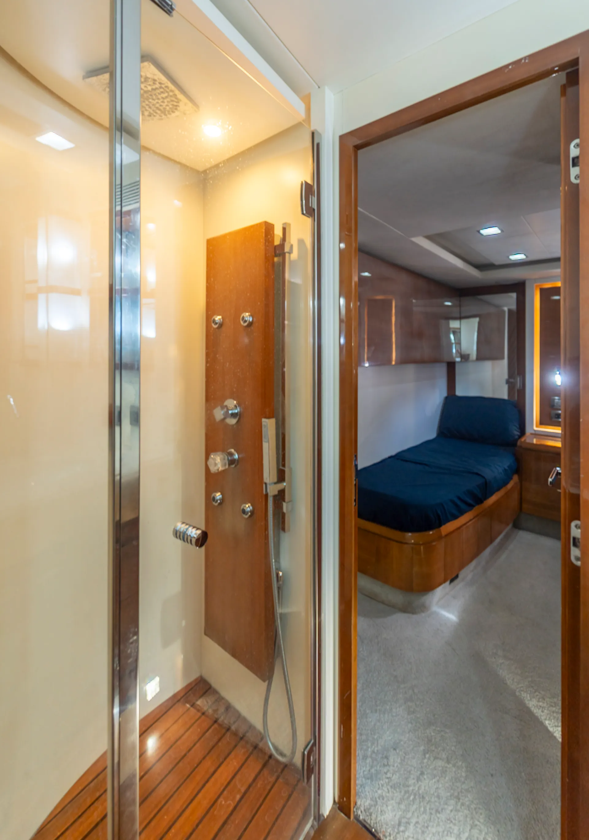 💥2 FREE JETSKI💥Luxurious 80ft Azimuth in Miami with Floating Pool.💥