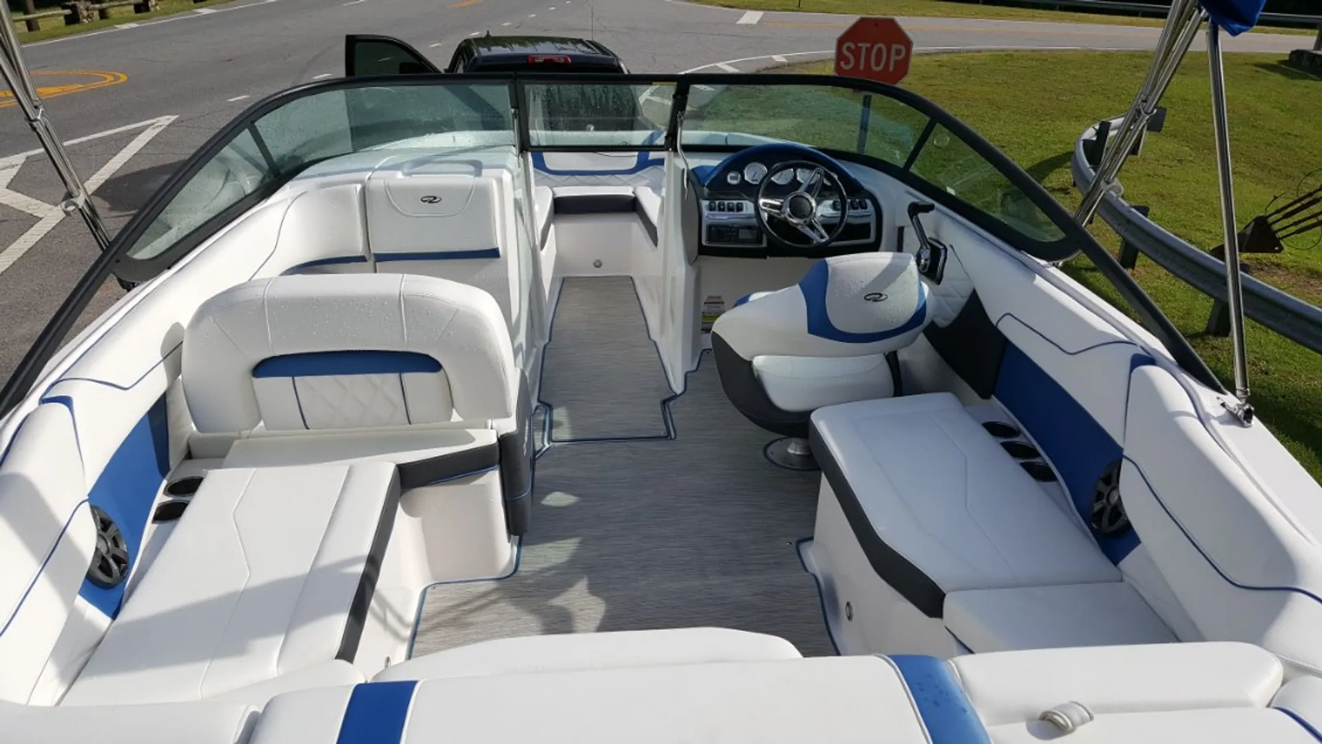 Regal Boats 22 Fasdeck in Buford, GA — photo 3
