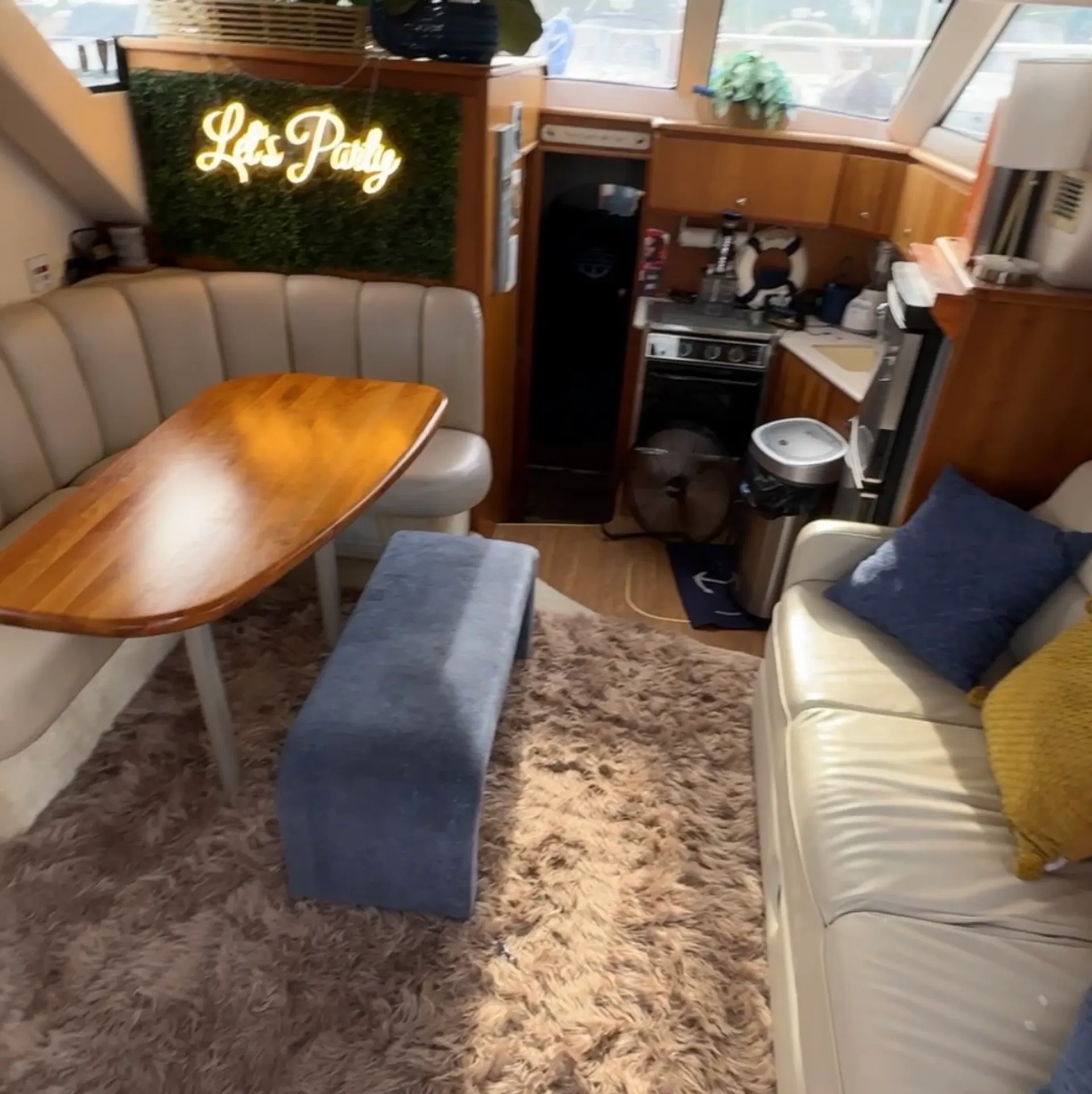 DMV’s 12 passenger Luxury Party Yacht with Free Captain and Crew!