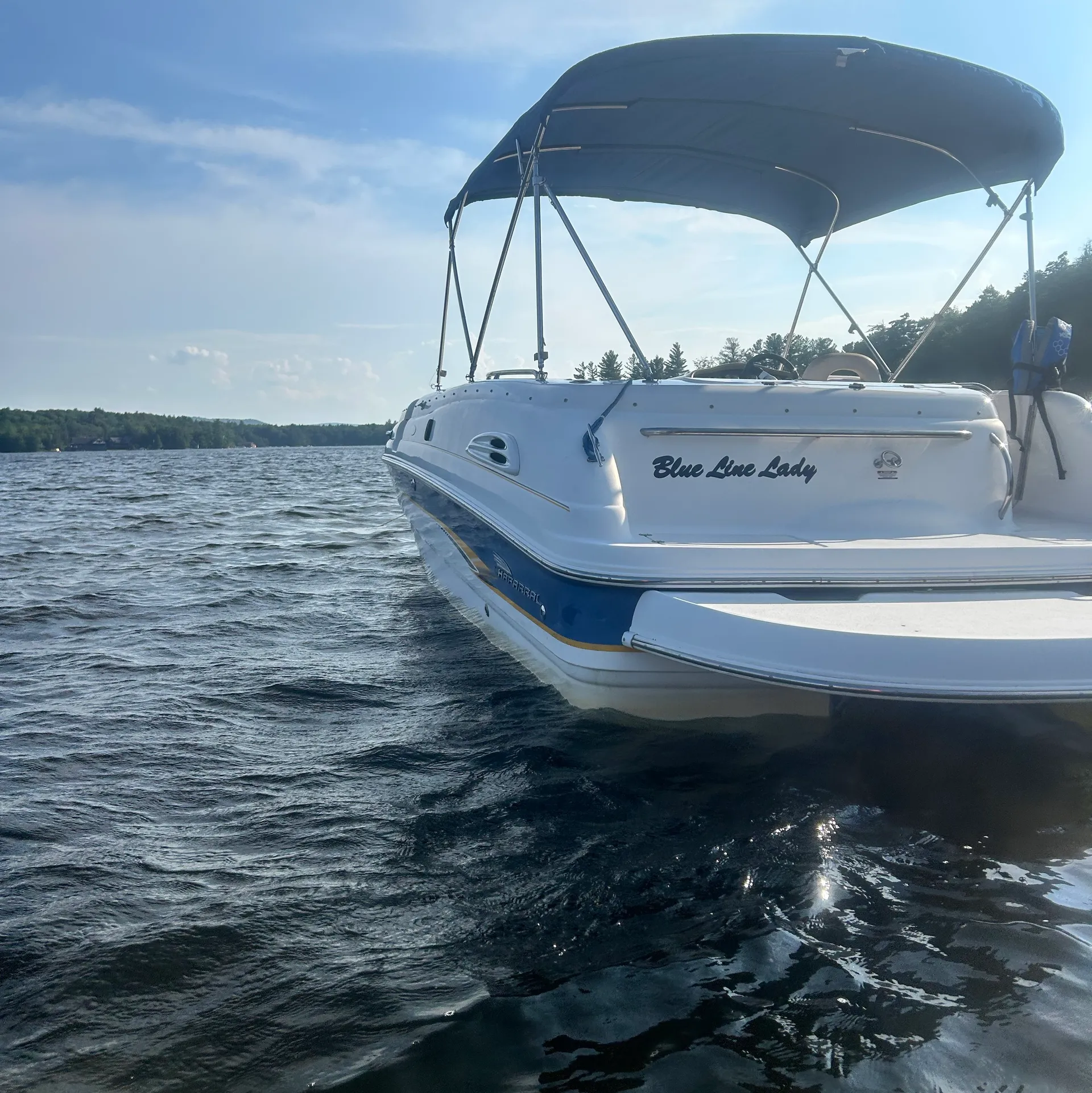 Cruise the Lake in Style – 23’ Chaparral w/ 220hp Engine